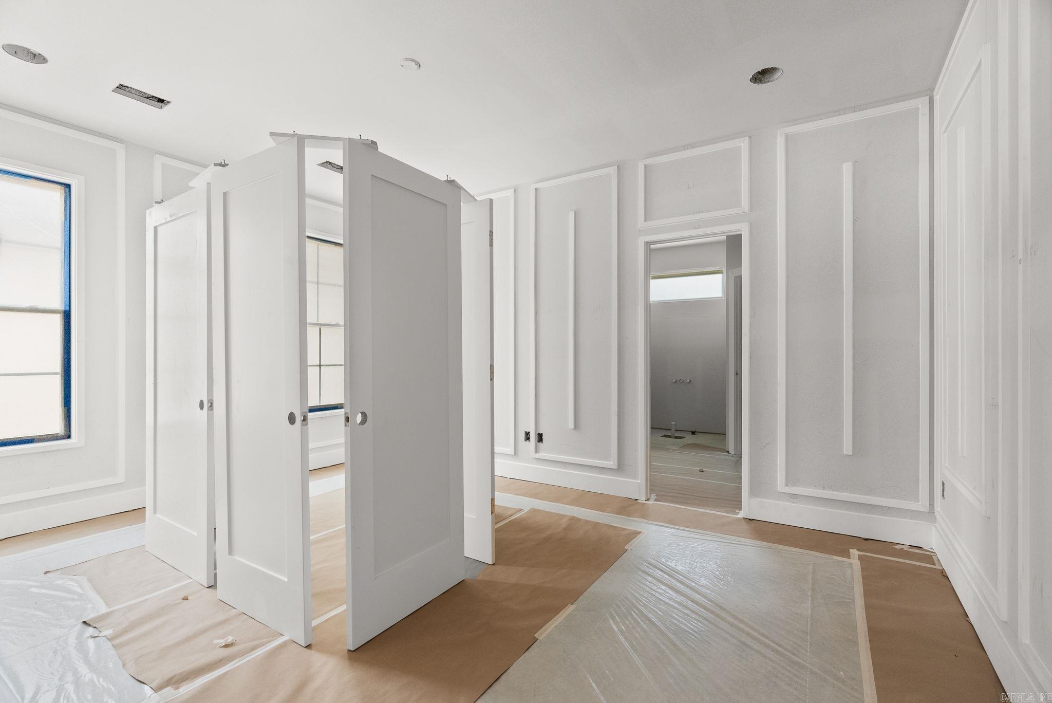 EAST MEADOW - Residential