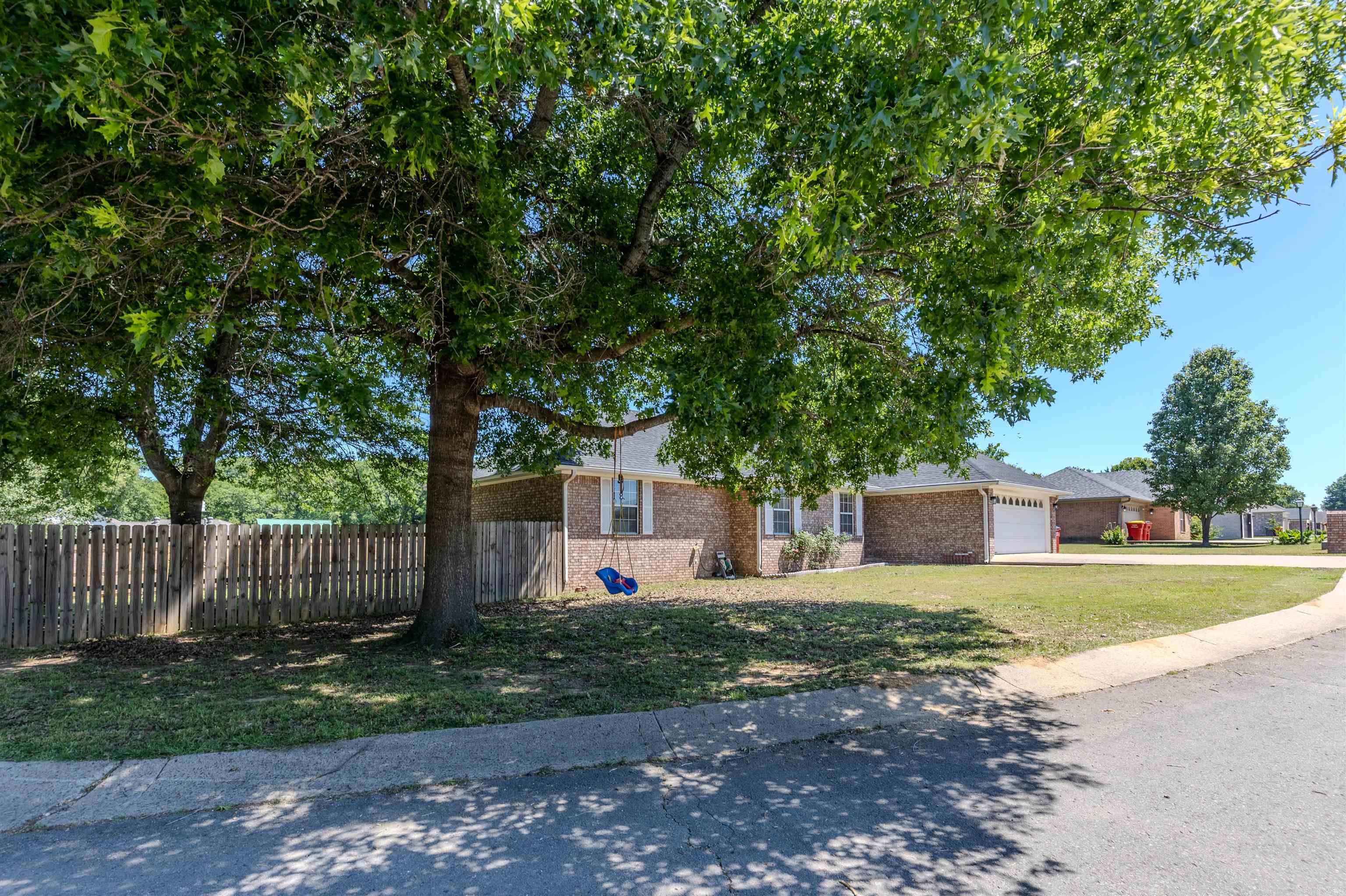 PARKWAY ESTATE - Residential