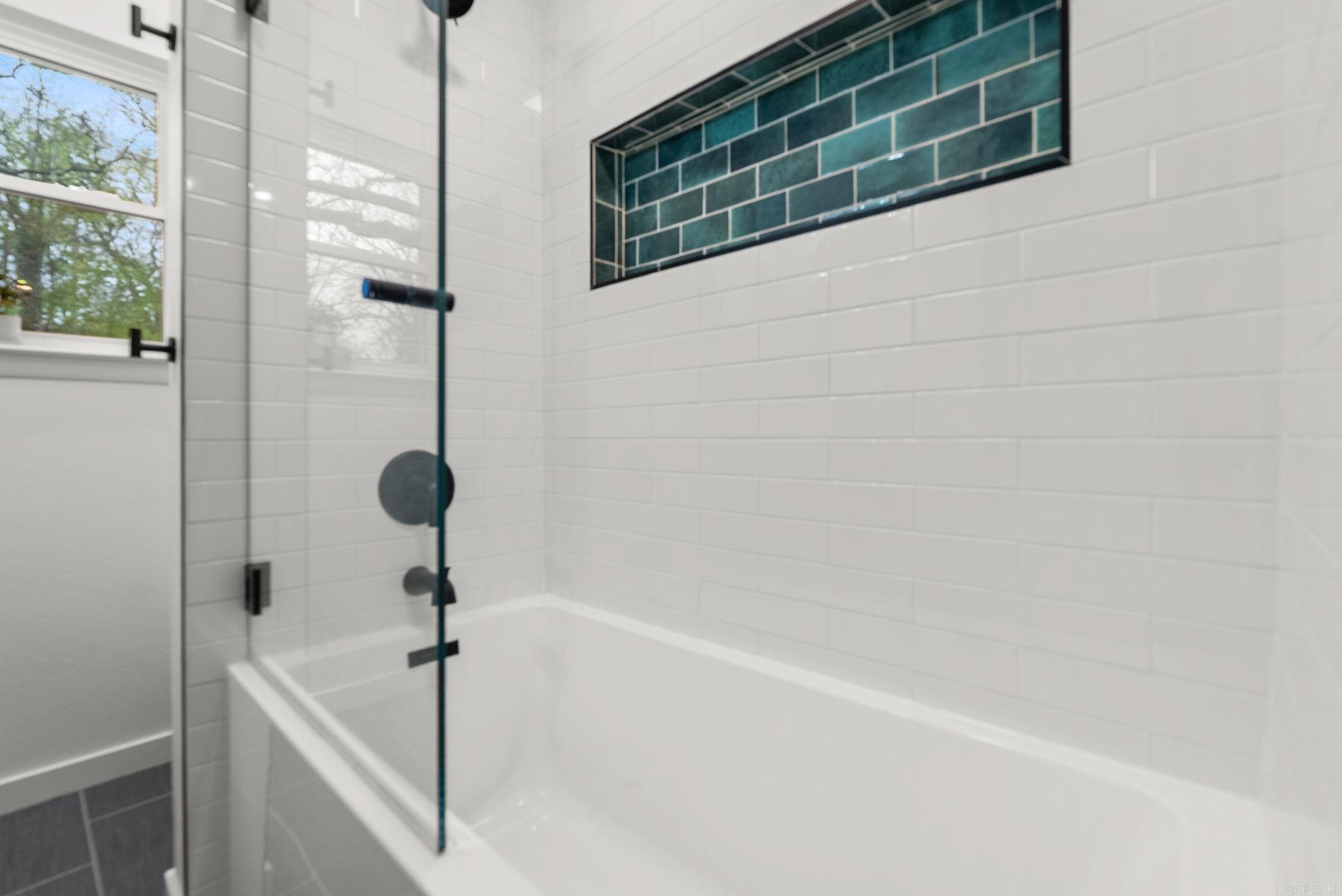 BRIARWOOD - Residential