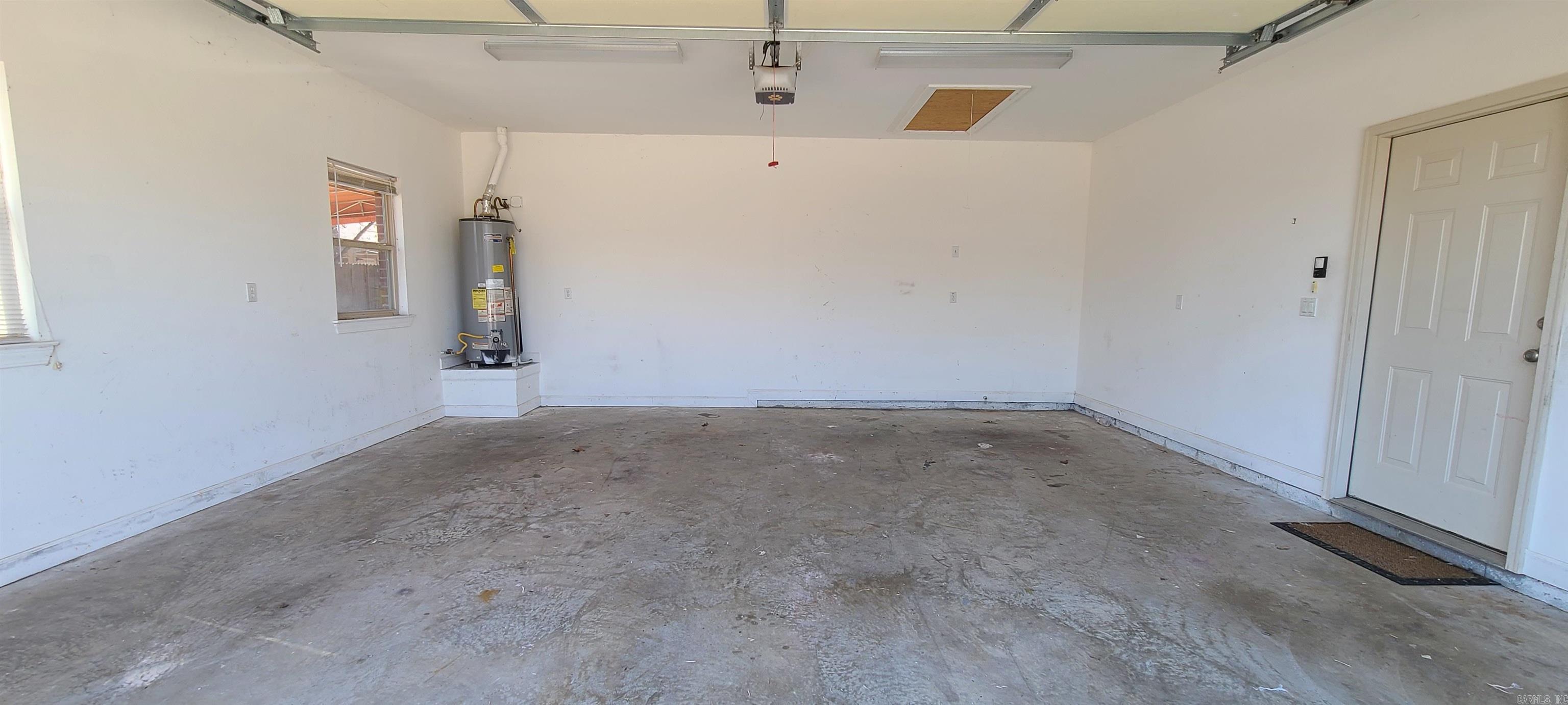 nil - Residential Lease