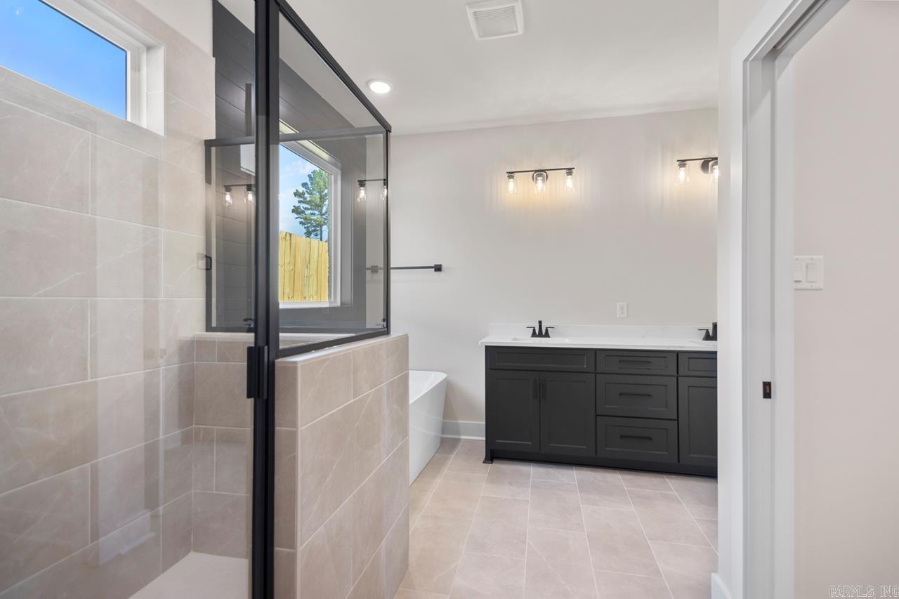 SPENCER CROSSING LLC - Residential