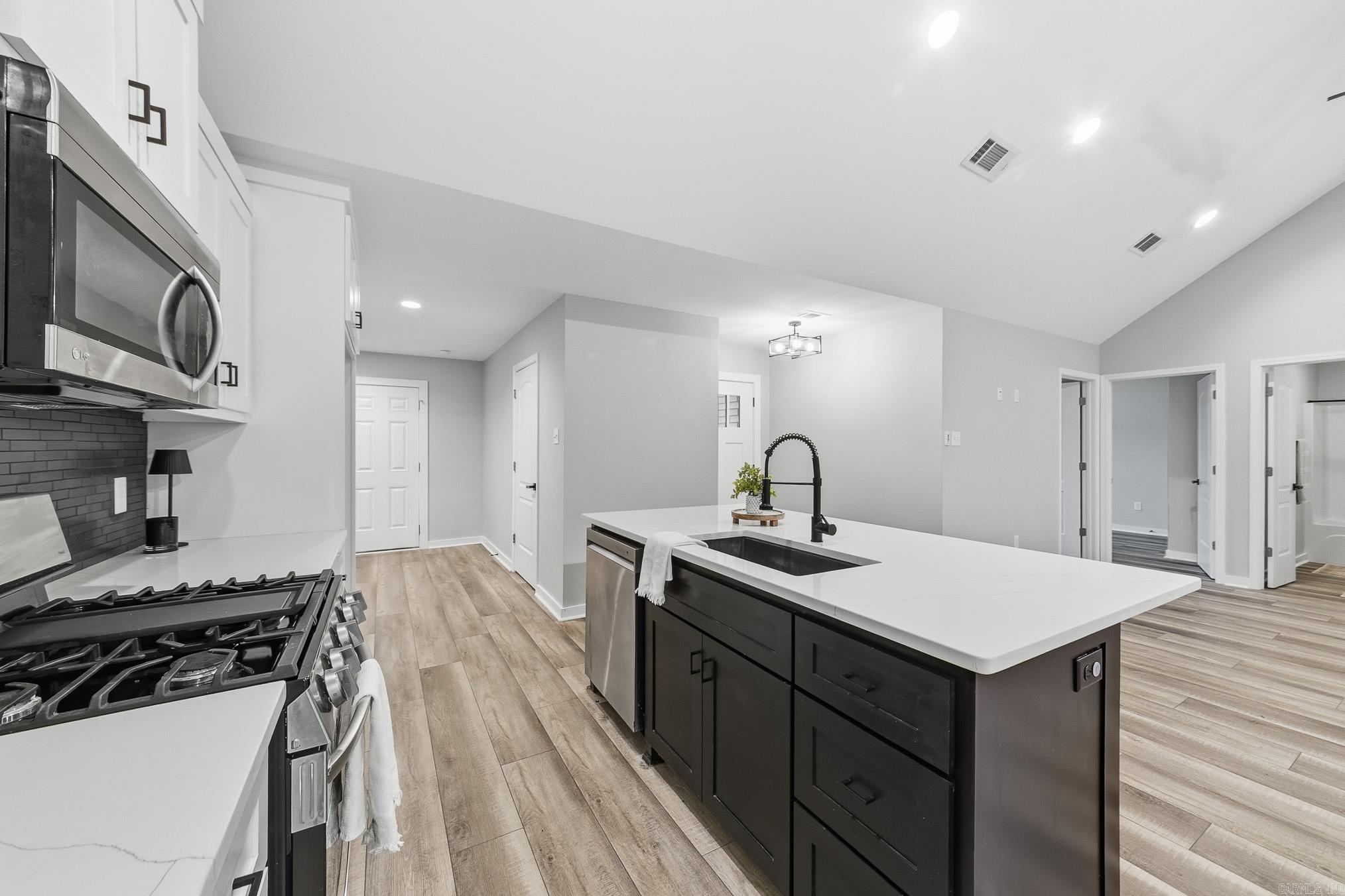 MAGNESS CREEK SUBDIVISION - Residential