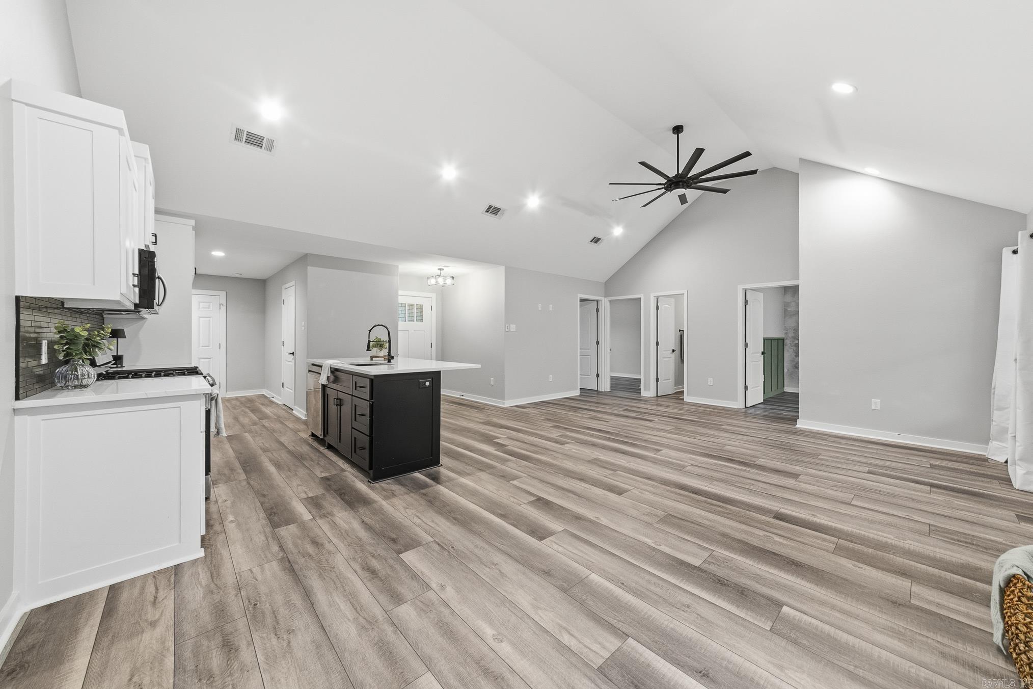 MAGNESS CREEK SUBDIVISION - Residential