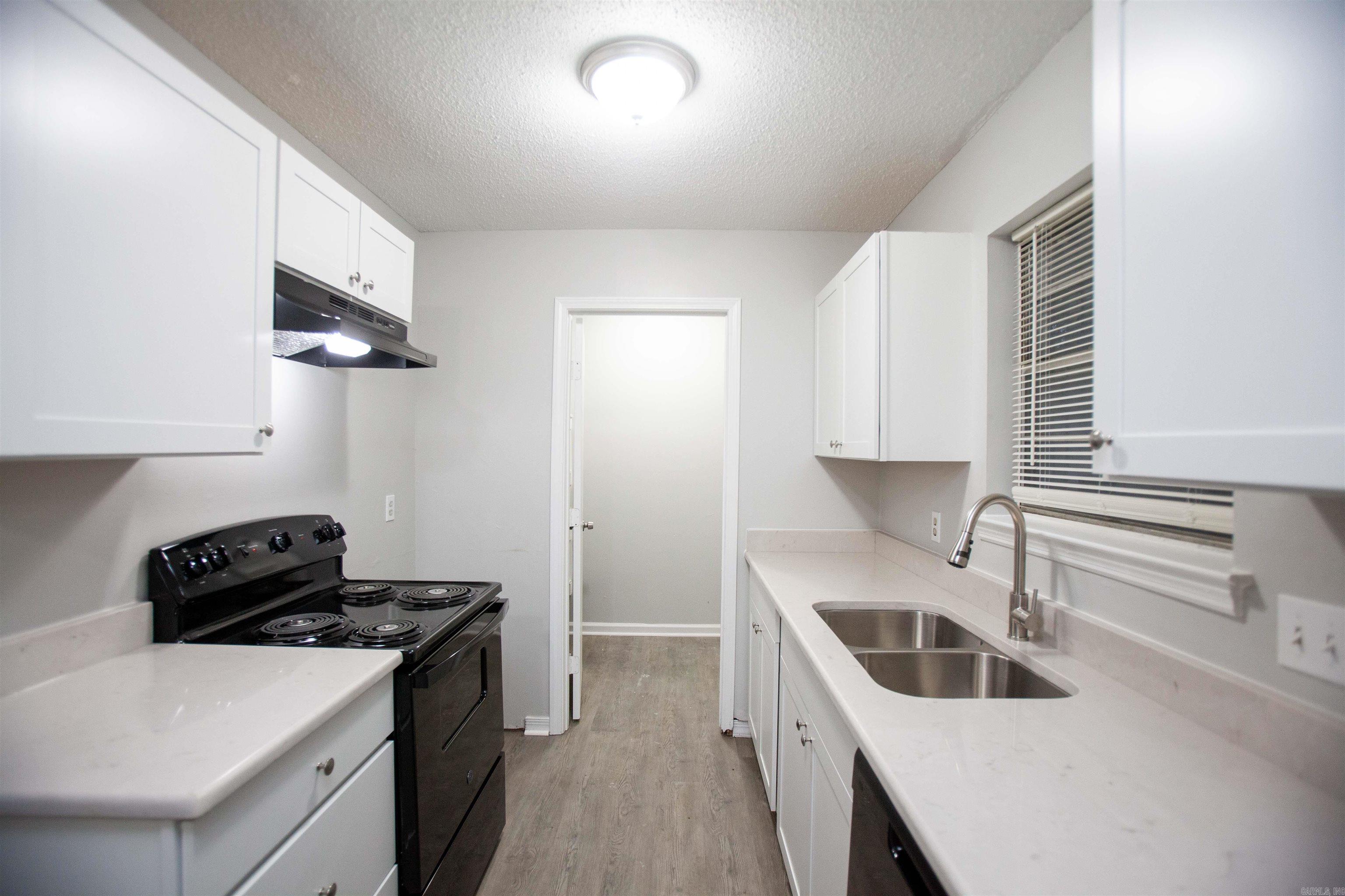 Pine Wood - Residential Lease