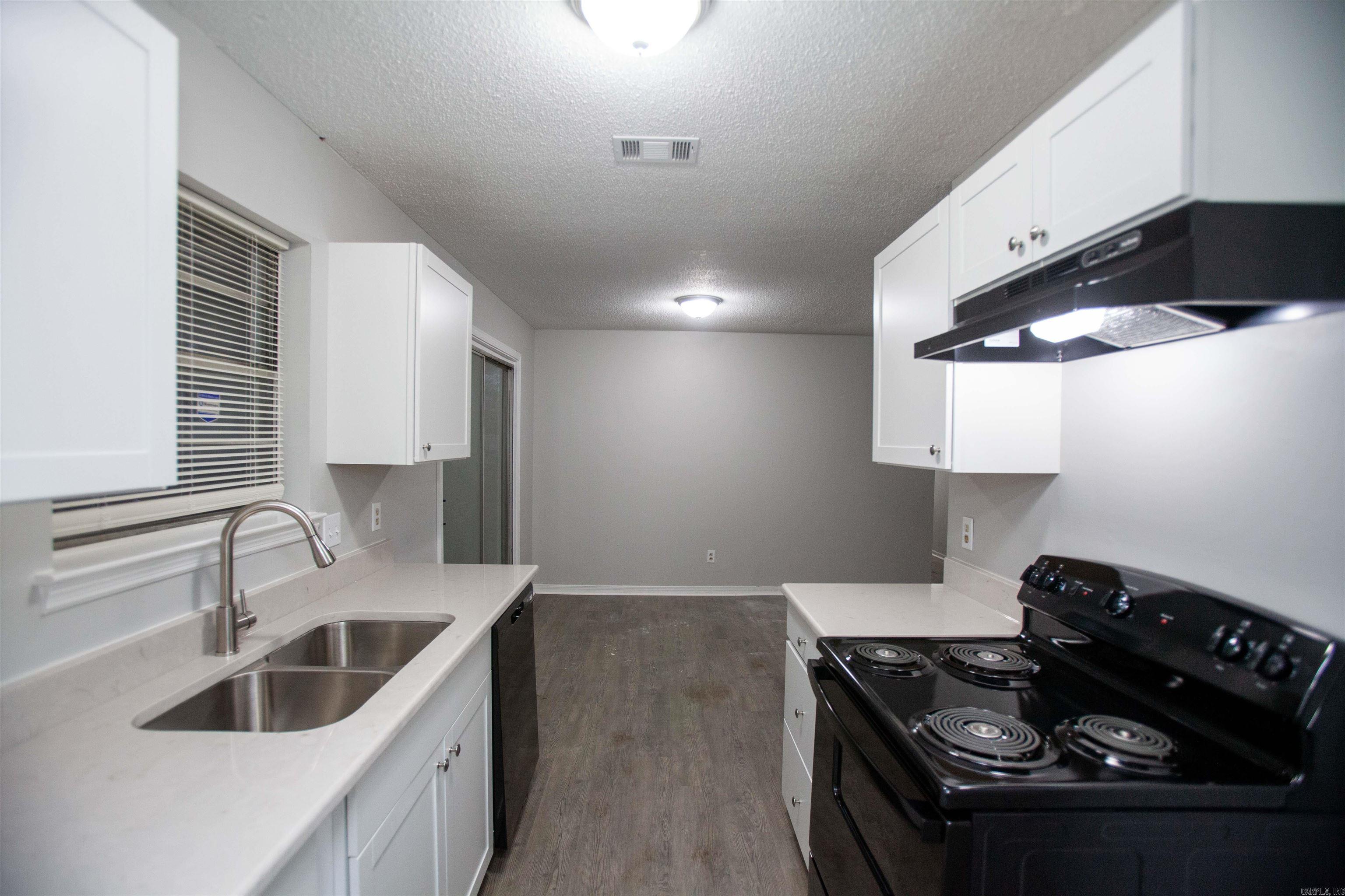 Pine Wood - Residential Lease