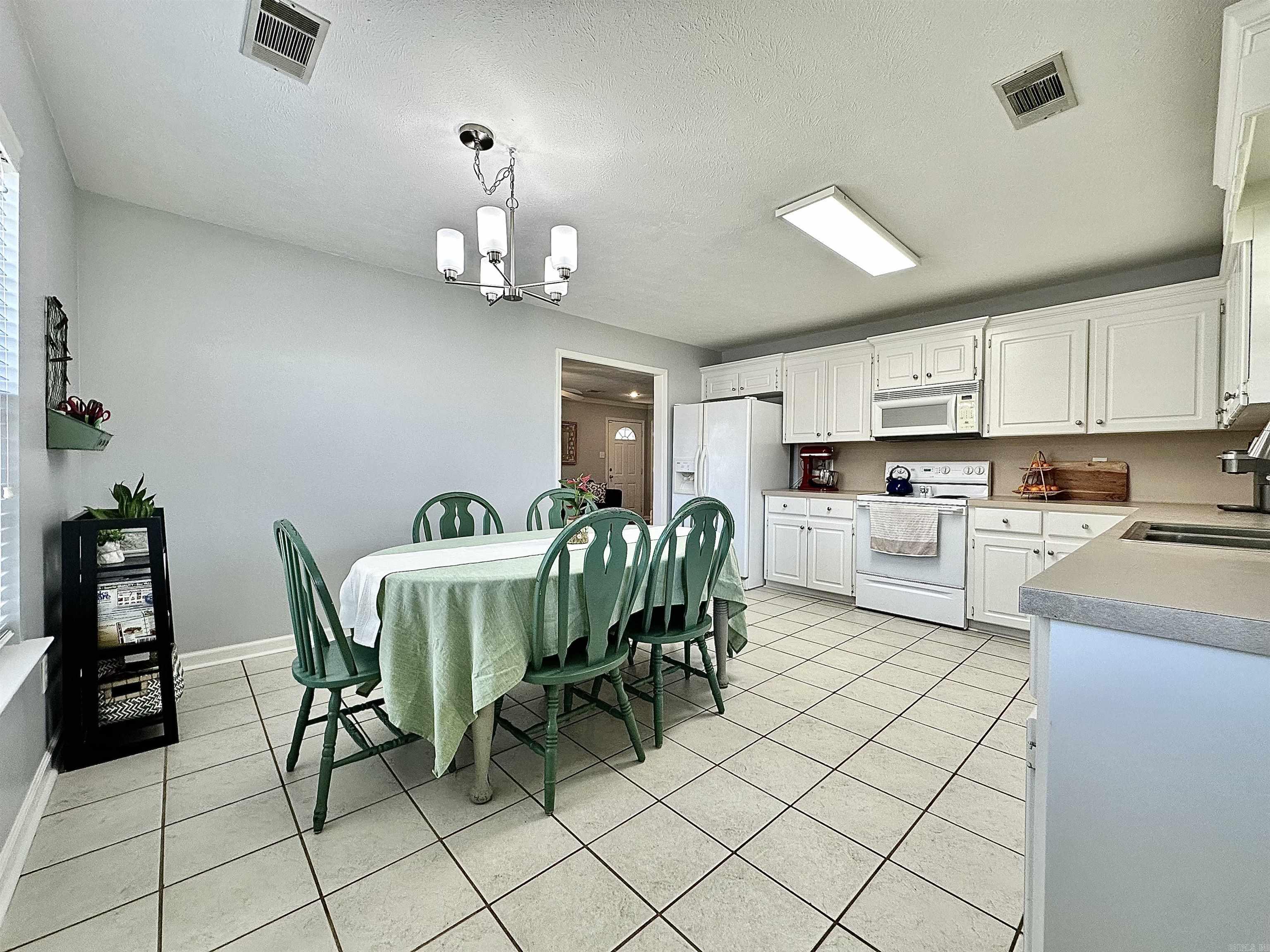 MOON RIDGE ESTATES - Residential