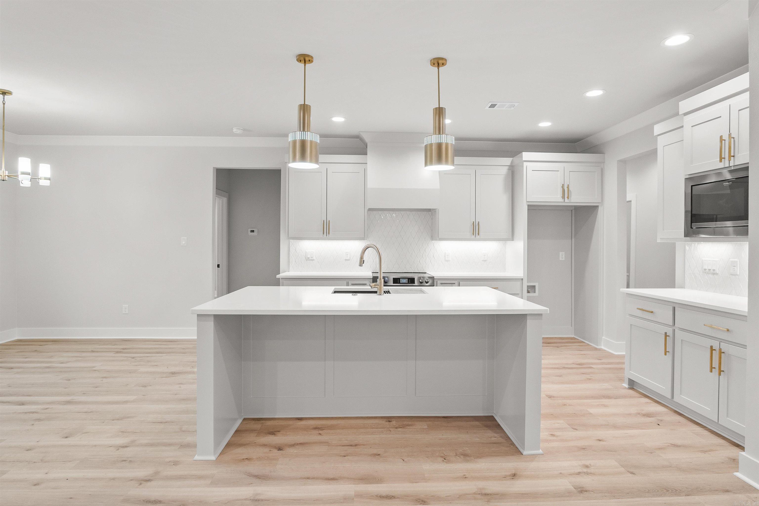 HIDDEN VALLEY ESTATES - Residential