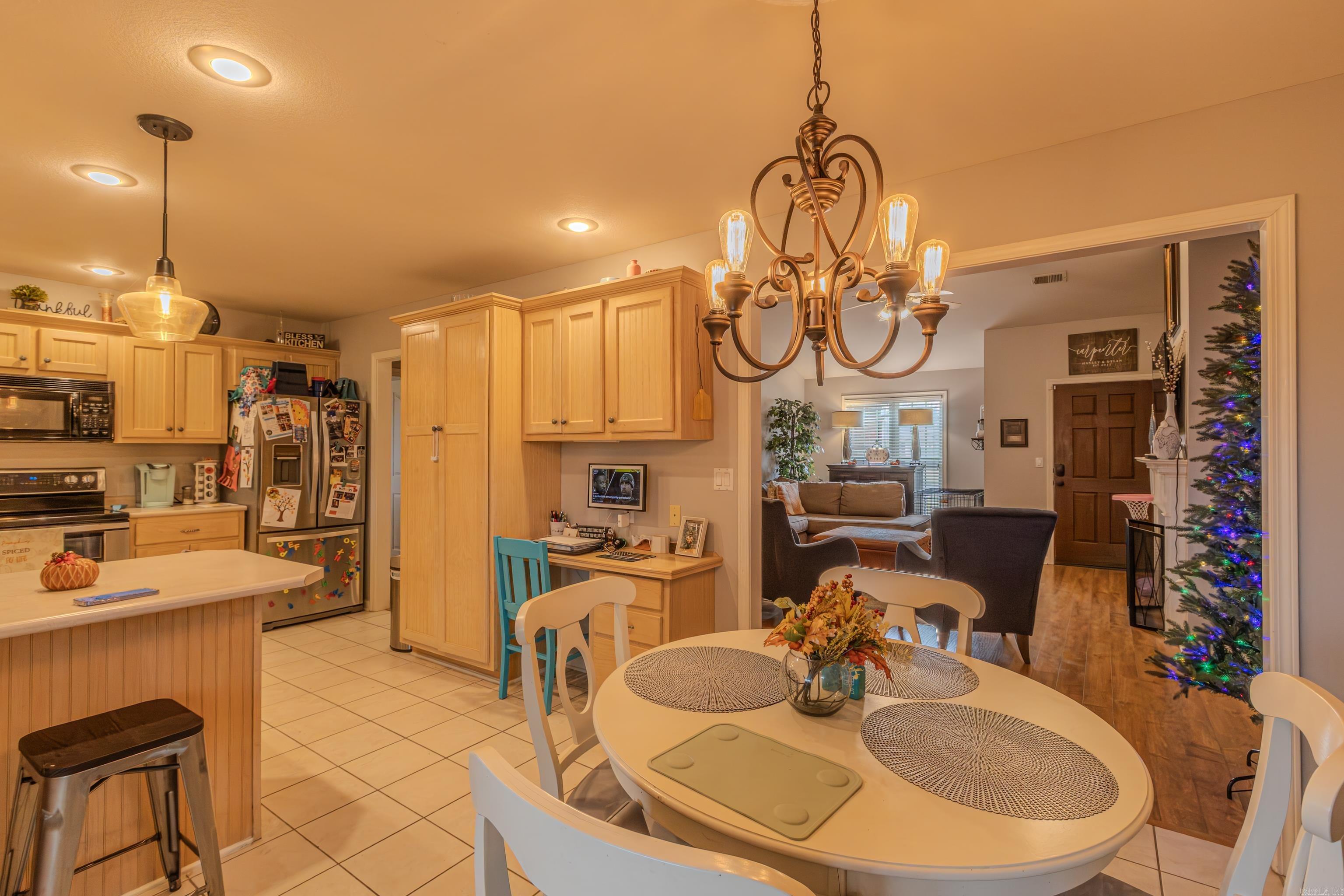 WOODLAND HEIGHTS - Residential