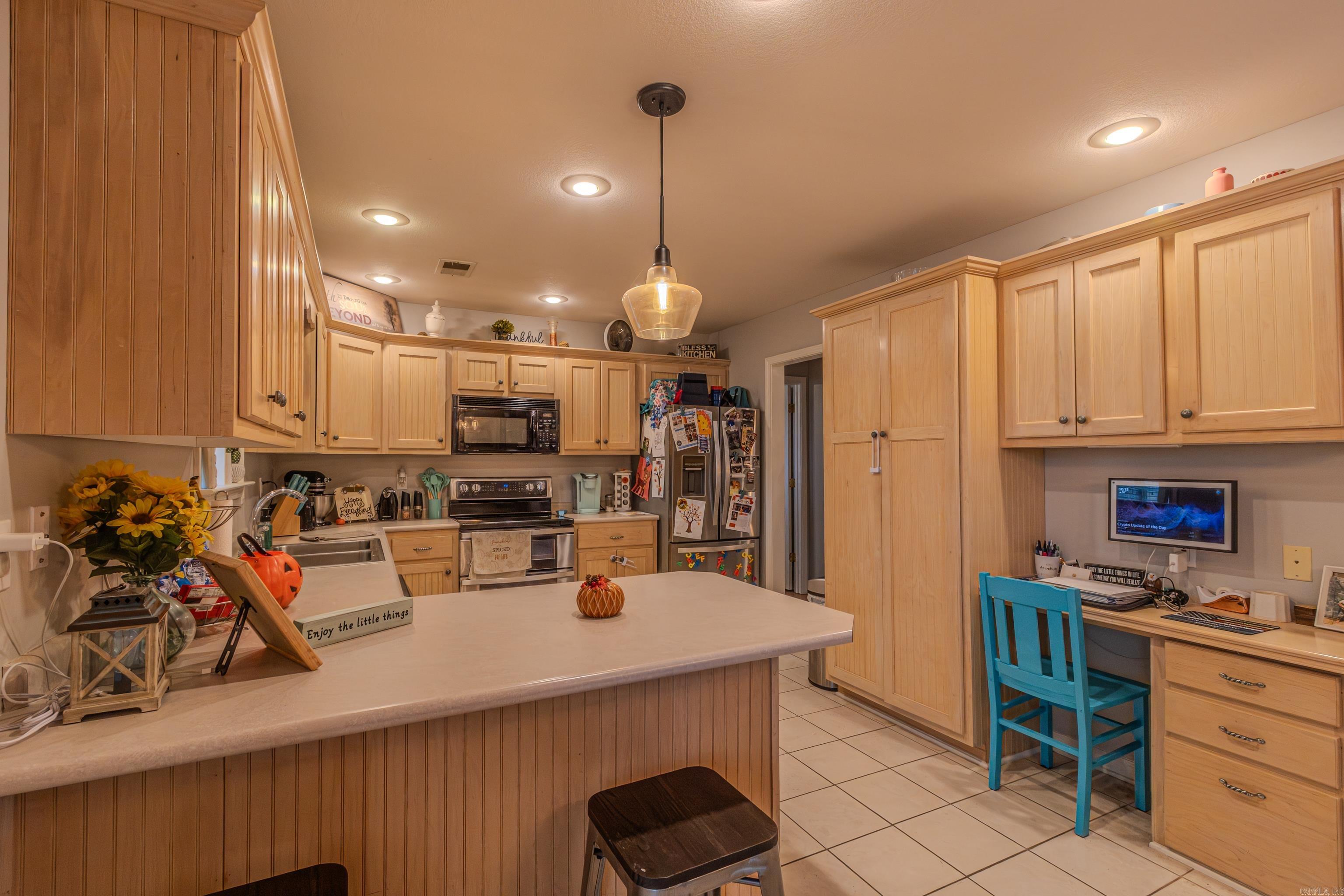 WOODLAND HEIGHTS - Residential