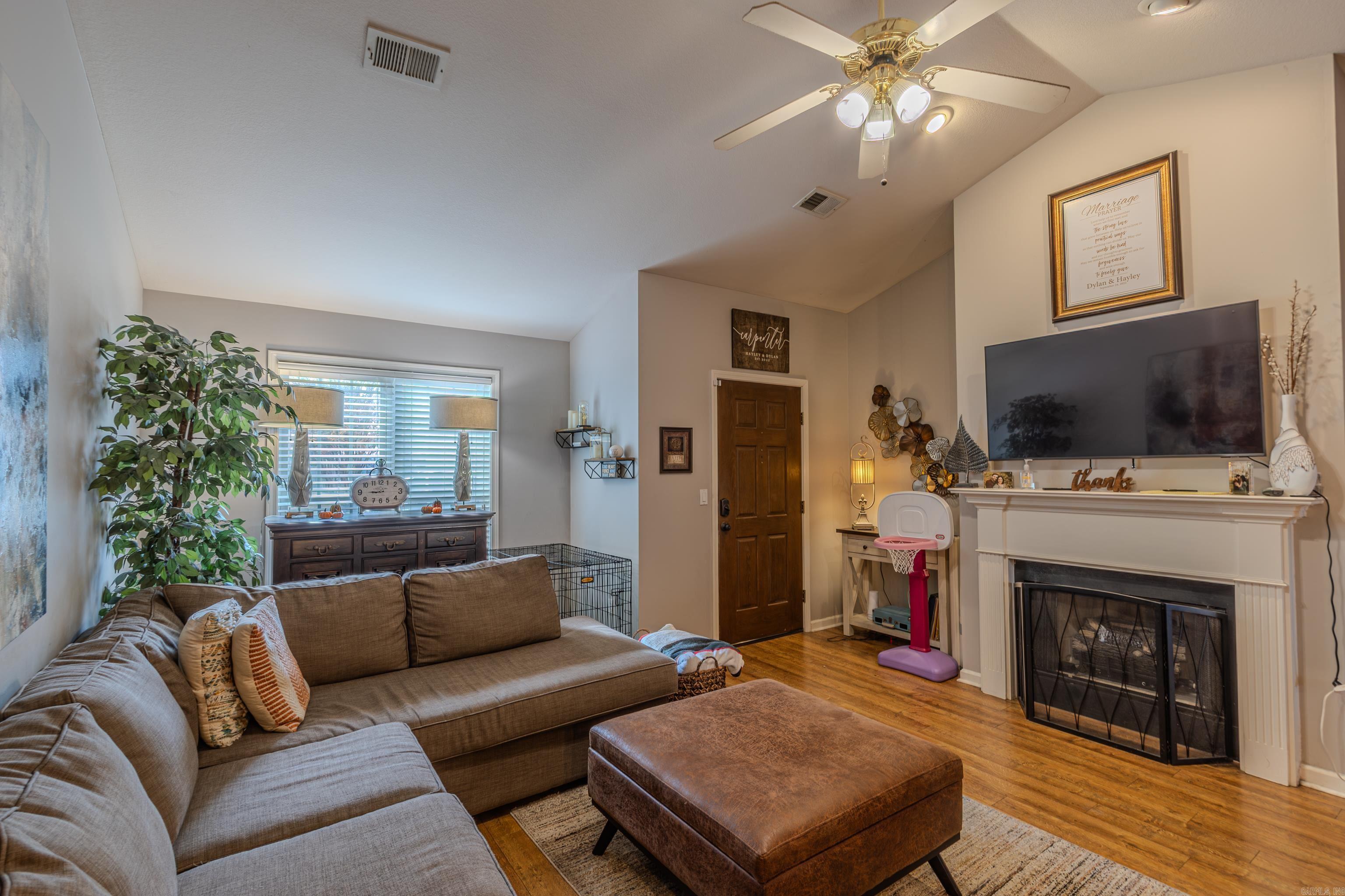 WOODLAND HEIGHTS - Residential