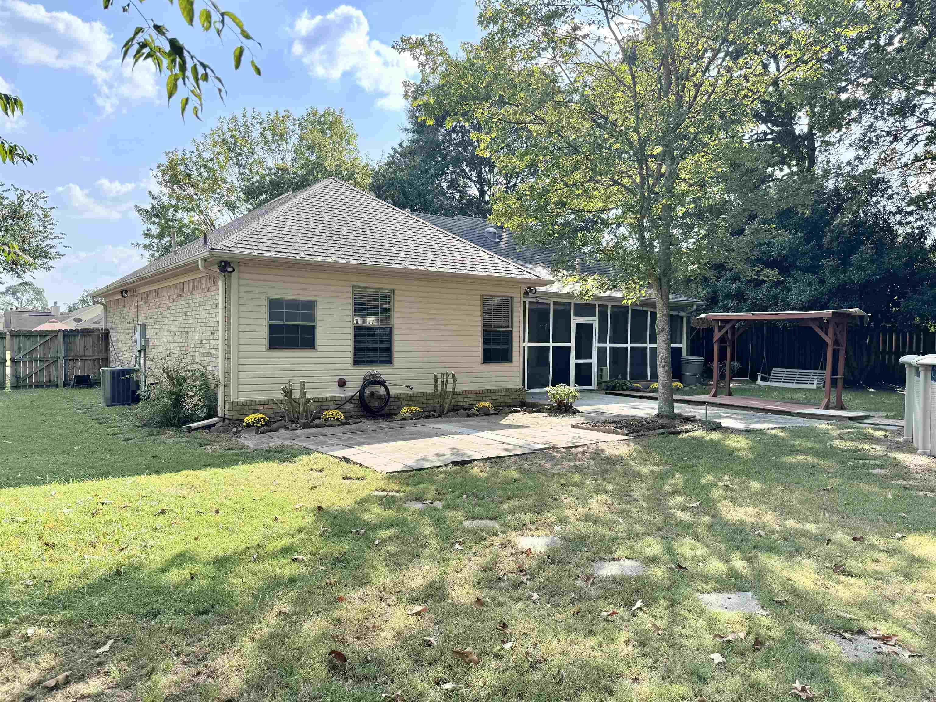 FAIR OAKS - Residential