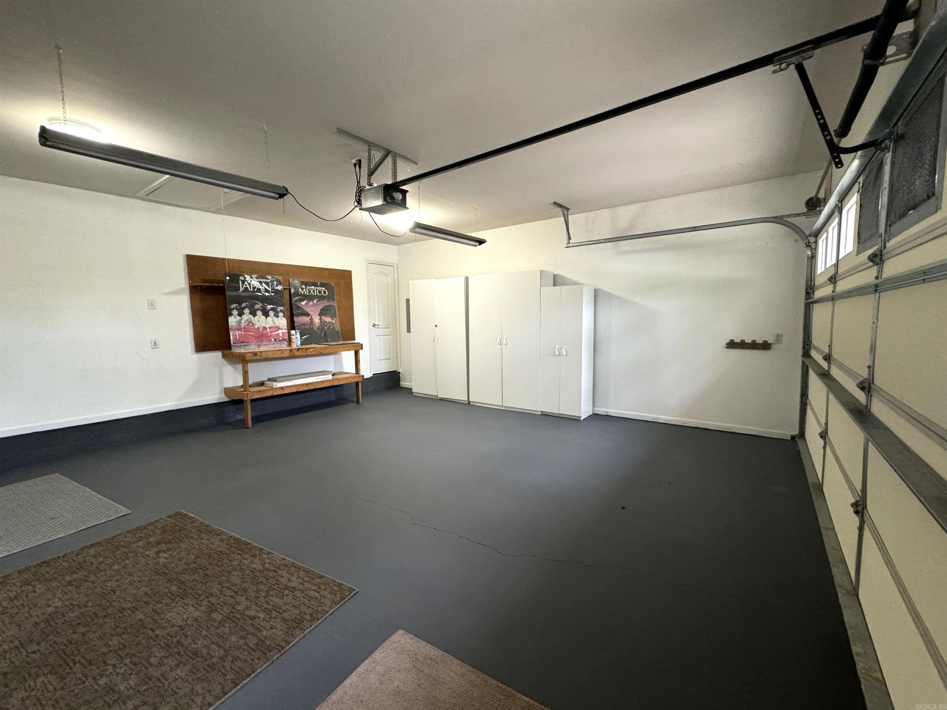 FAIR OAKS - Residential