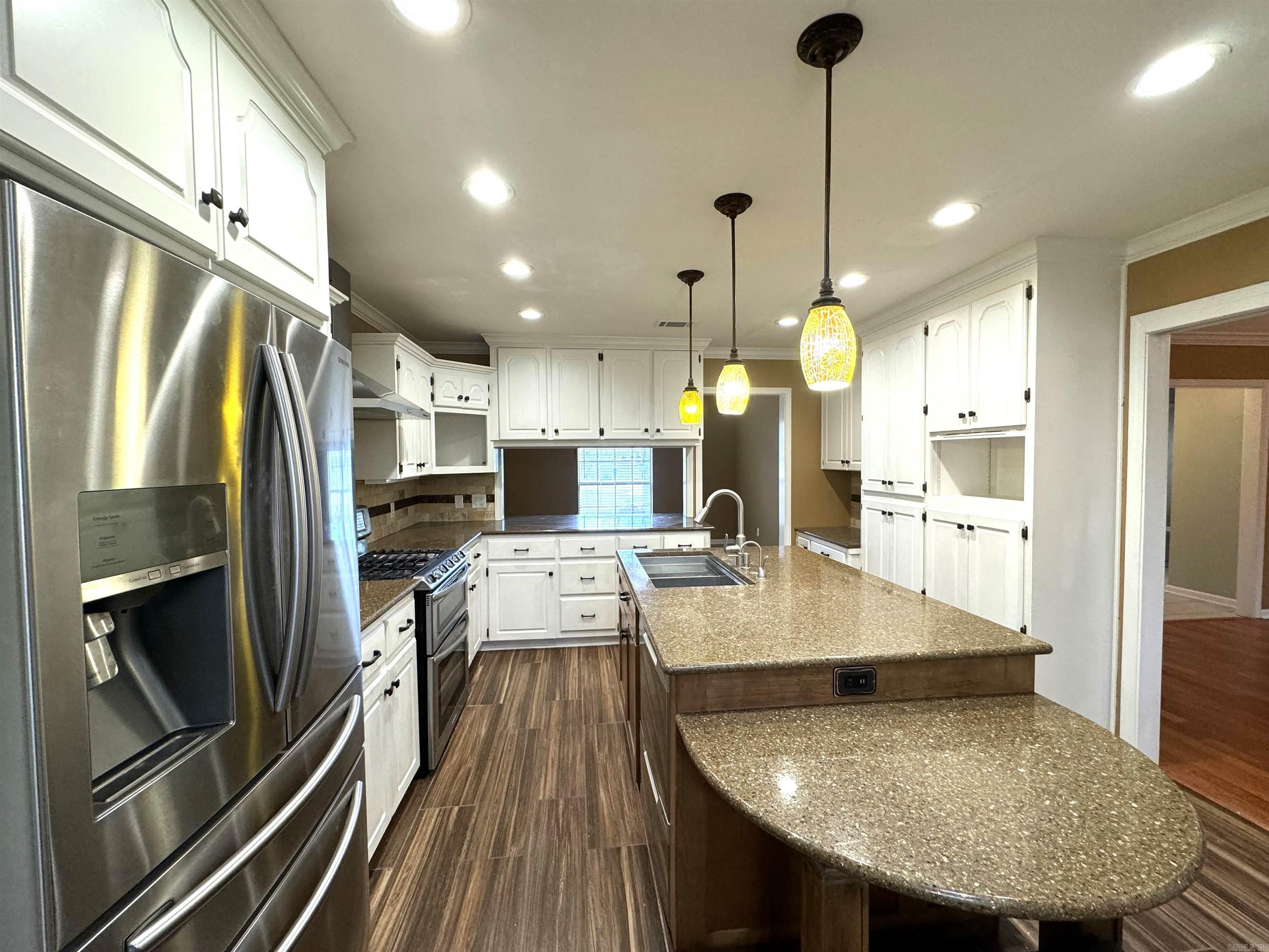 FAIR OAKS - Residential