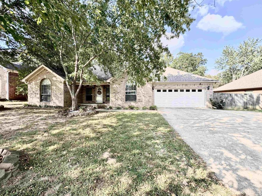 TWO HOMES in 1 lot... is ready for you to call it home. Perfect for IN-LAWS or Guest passing through. MAIN HOUSE, has 3BR, 2BA, split floor plan, FP, brfst bar, chefs kitchen, gas range, double dishwasher, Quartz tops w/ tiled backsplash, hardwood floor, skylight ceilings, jacuzzi, & walk-in-closets. The GUEST HOUSE has 1 BR 1BA w/ walk-in-closet, LV room, brfst bar, kitchen island, Quartz top w/ tiled backsplash, SS appliances, surface range, built-in oven & microwave, dishwasher, & stained concrete floor. Wine cooler, Refrigerators and TVs to convey. Has Workshop w/electric, leaf guard, RV hook-up, & port ready for generator. Roof 10yo, Hot water heater 2024, A/C 2024, Pool liner 2023. MUST SEE TO APPRECIATE. Measurement is encouraged. See Agent Remarks