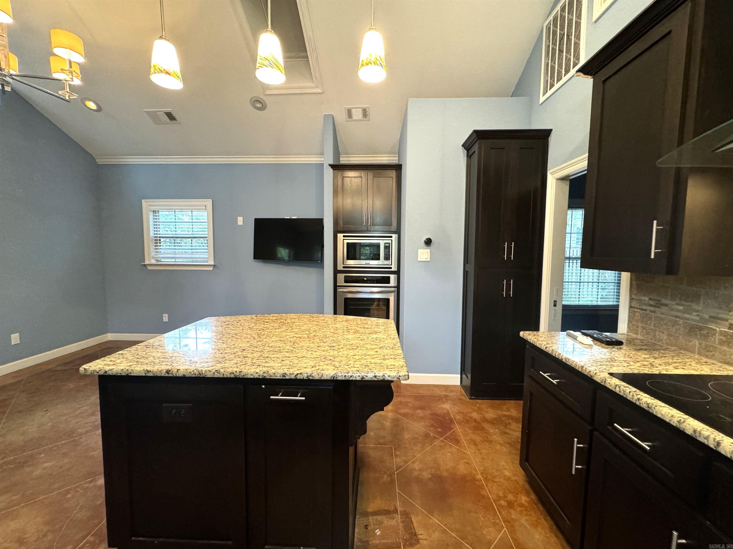 FAIR OAKS - Residential