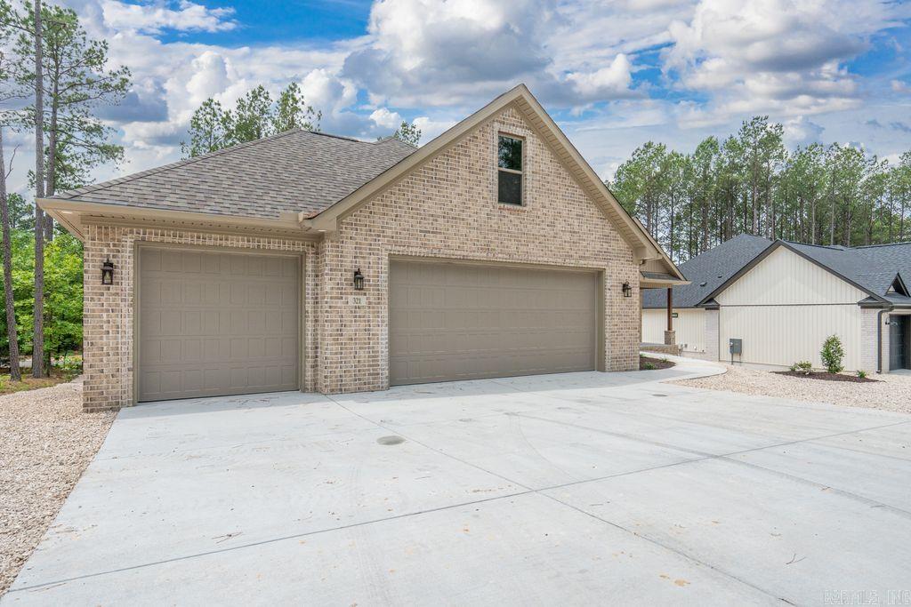 ALTA VISTA - Residential