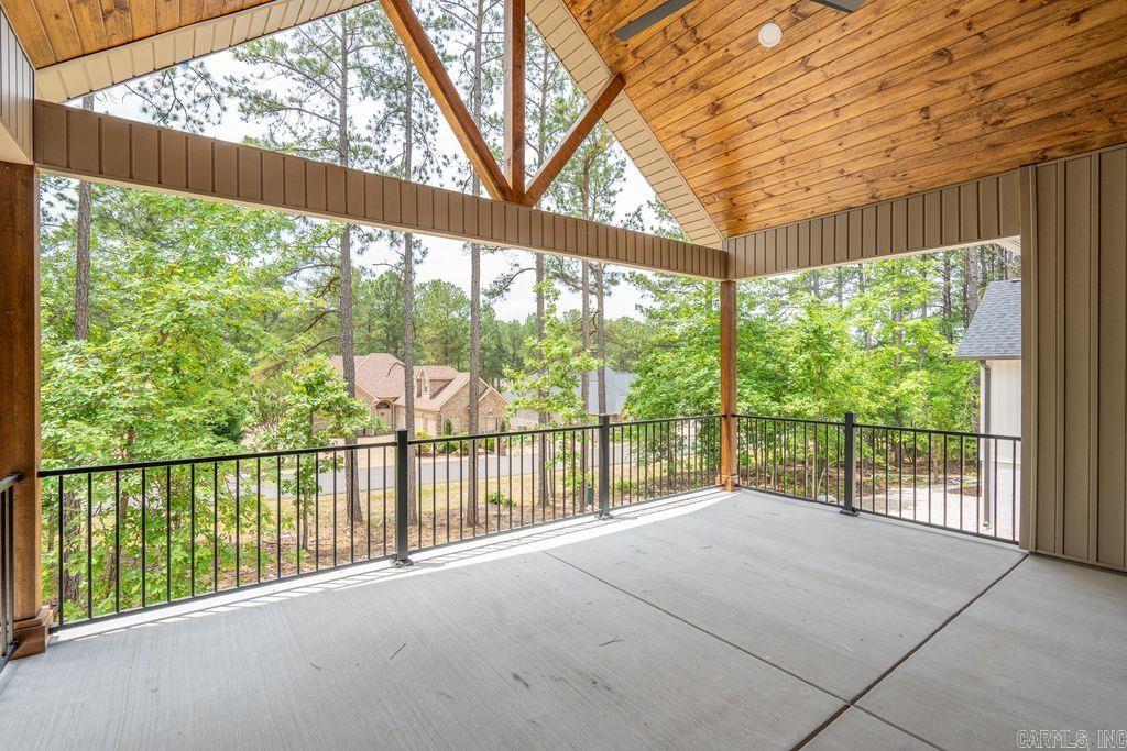 ALTA VISTA - Residential