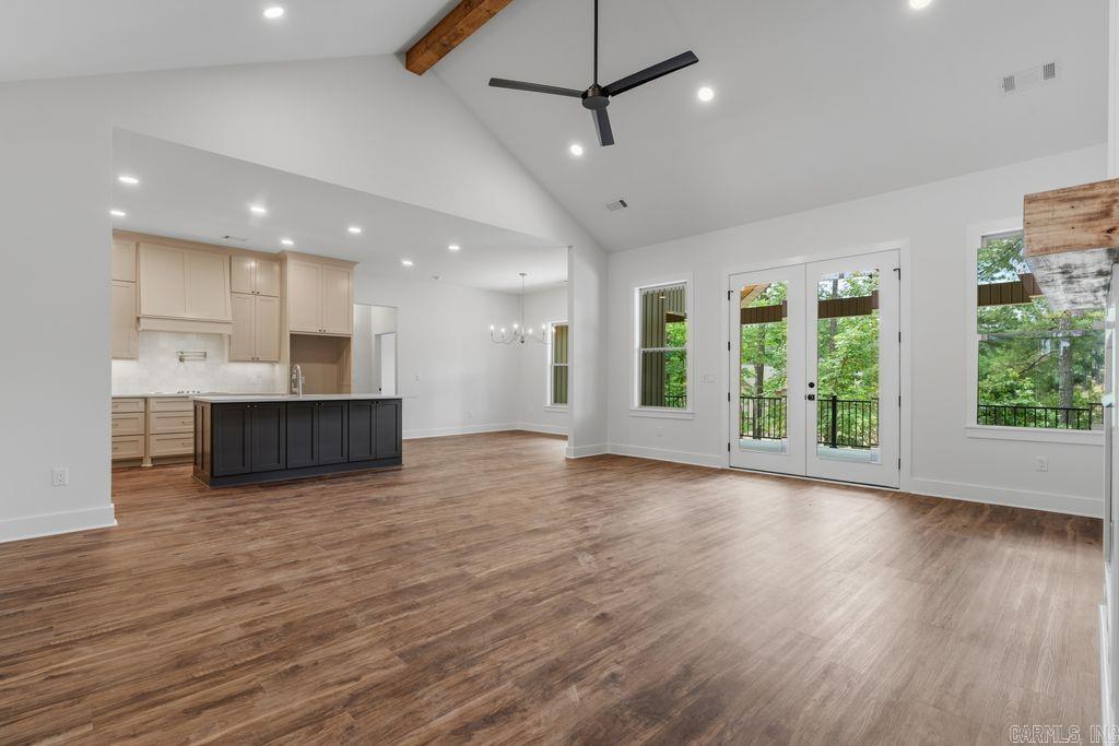 ALTA VISTA - Residential