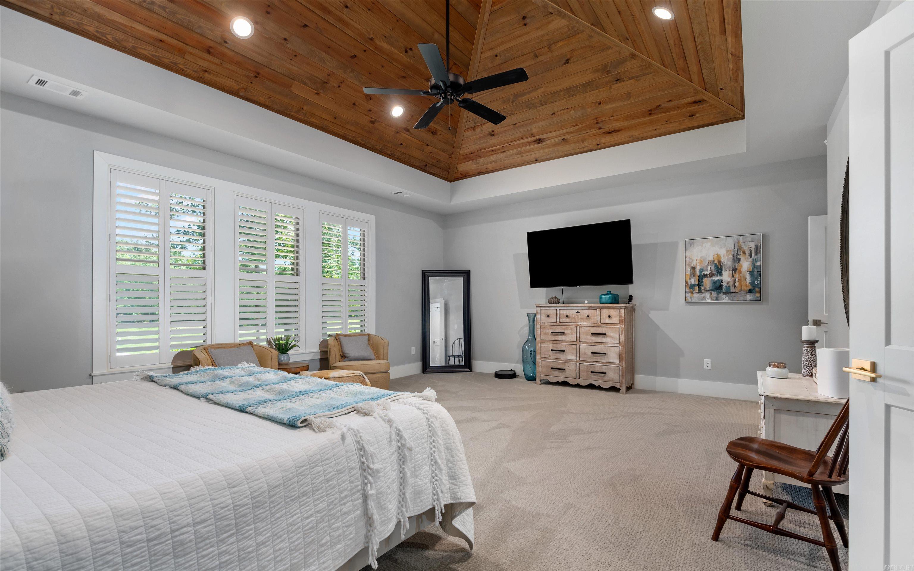 Isabella - Residential