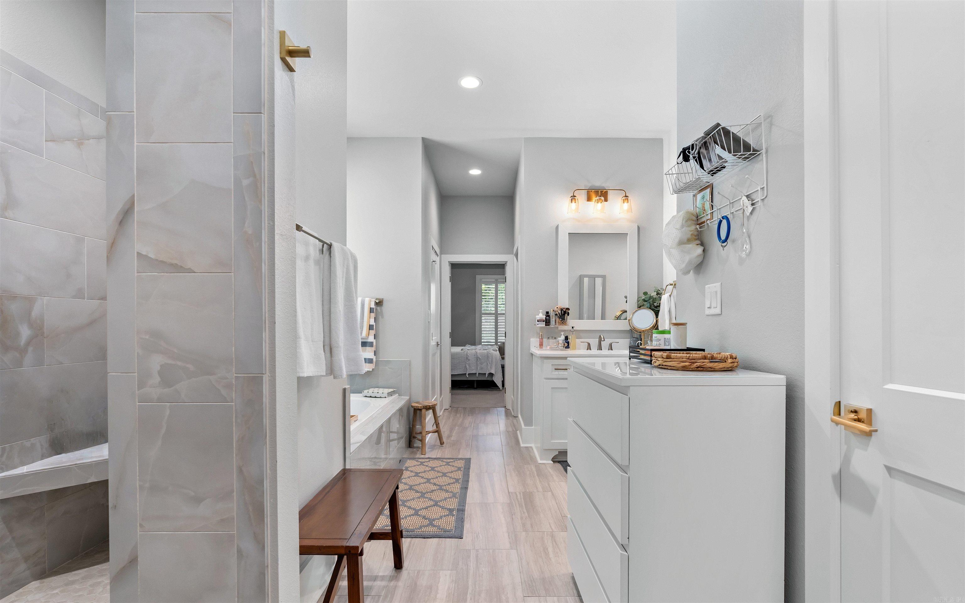 Isabella - Residential