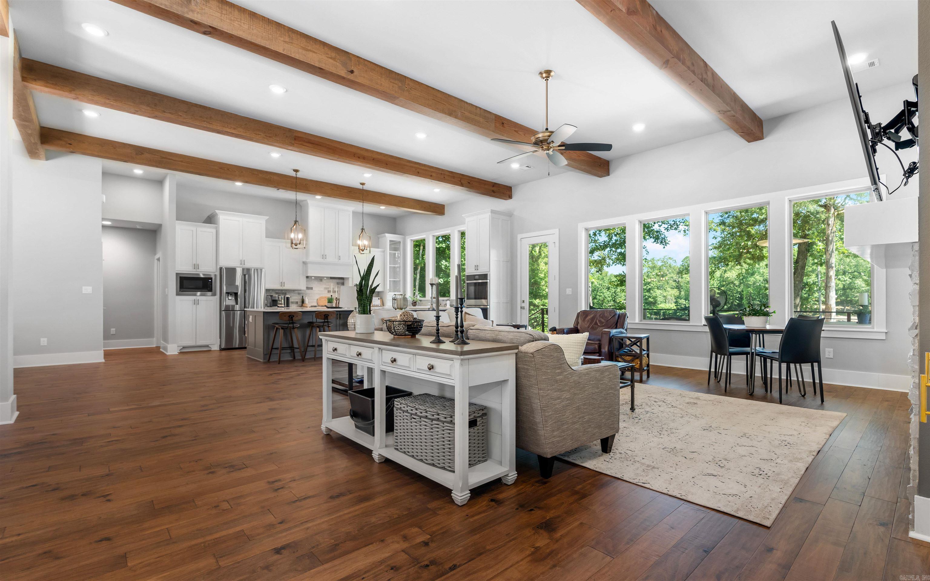 Isabella - Residential