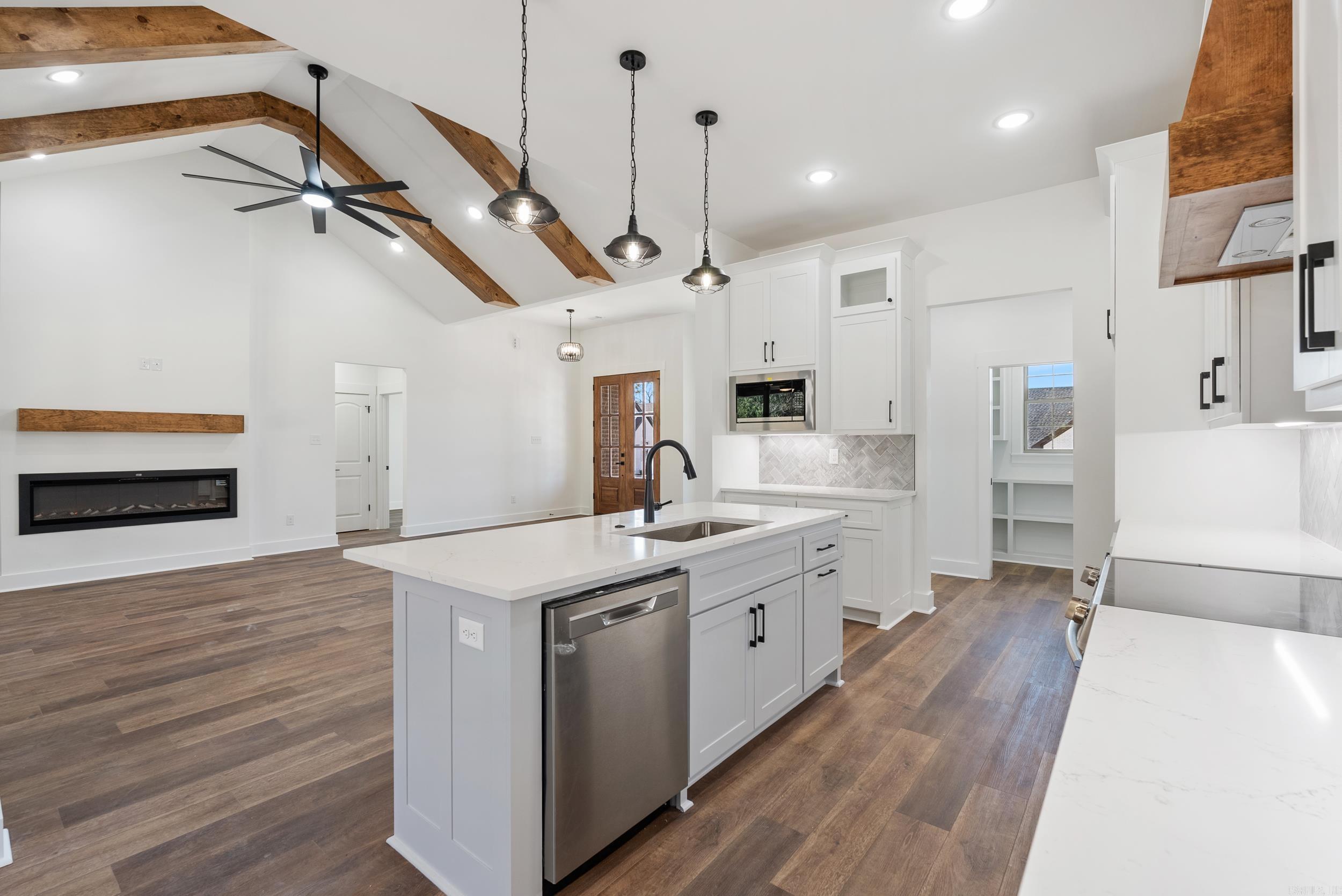 DENALI HEIGHTS - Residential