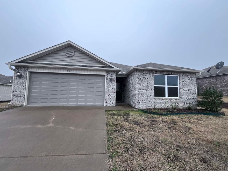 Gorgeous 3 bedroom, 2 bathroom house in the prestigious Greystone Subdivision. High ceilings, open floor plan, his & her's master closets, sliding glass patio door, large shelved pantry, separate laundry room with additional shelving, dual hall closets, and a 2 car garage. Refrigerator, Washer & Dryer INCLUDED! Just down the road from Cypress Creek Golf Course and within minutes of Hwy. 5. This home is perfect for any family! **Edge Realty is proud to offer deposit-free living to qualified renters through Obligo! We understand that moving costs can add up, so we want to extend financial flexibility to our residents. Learn more about the benefits of deposit-free living with Obligo at myobligo. com.