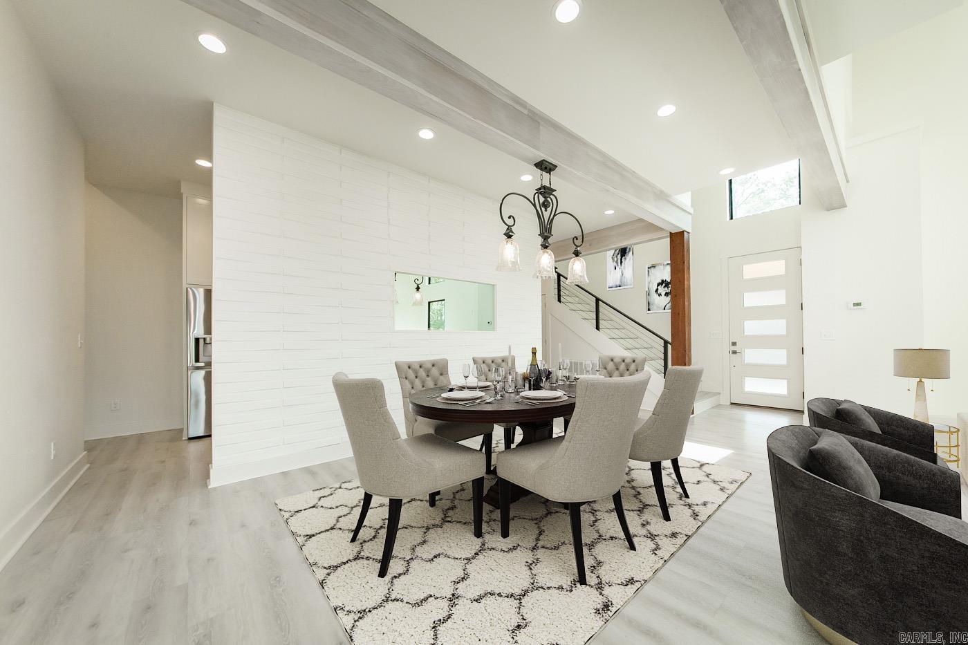ENCHANTED PENINSULA - Residential