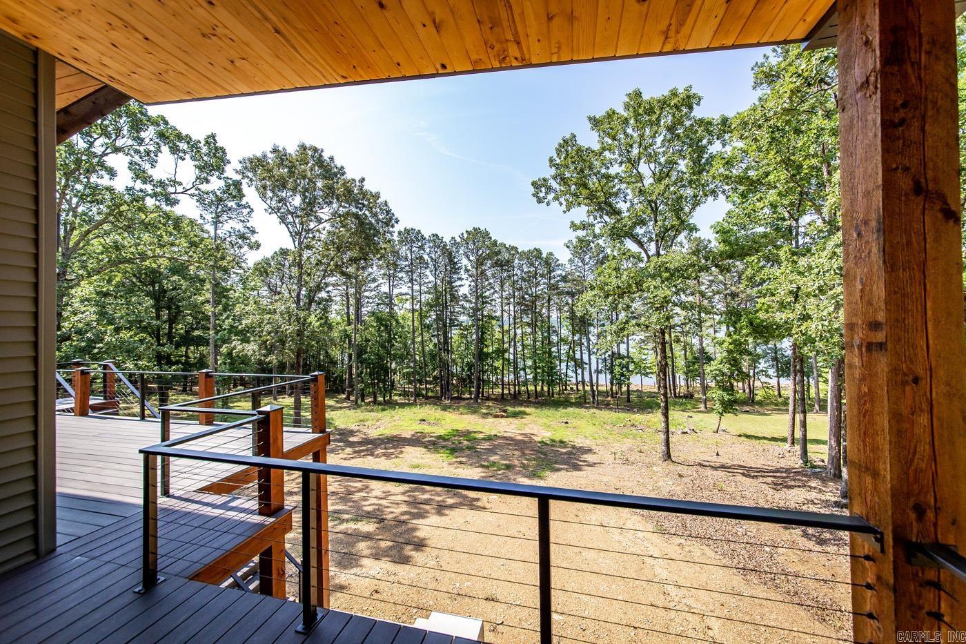 ENCHANTED PENINSULA - Residential