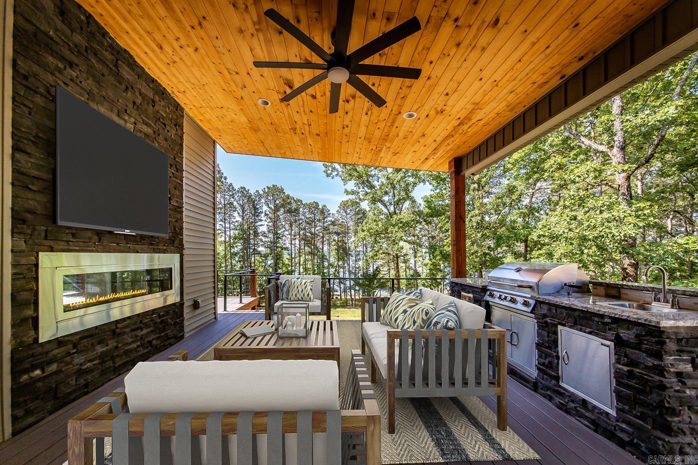 ENCHANTED PENINSULA - Residential
