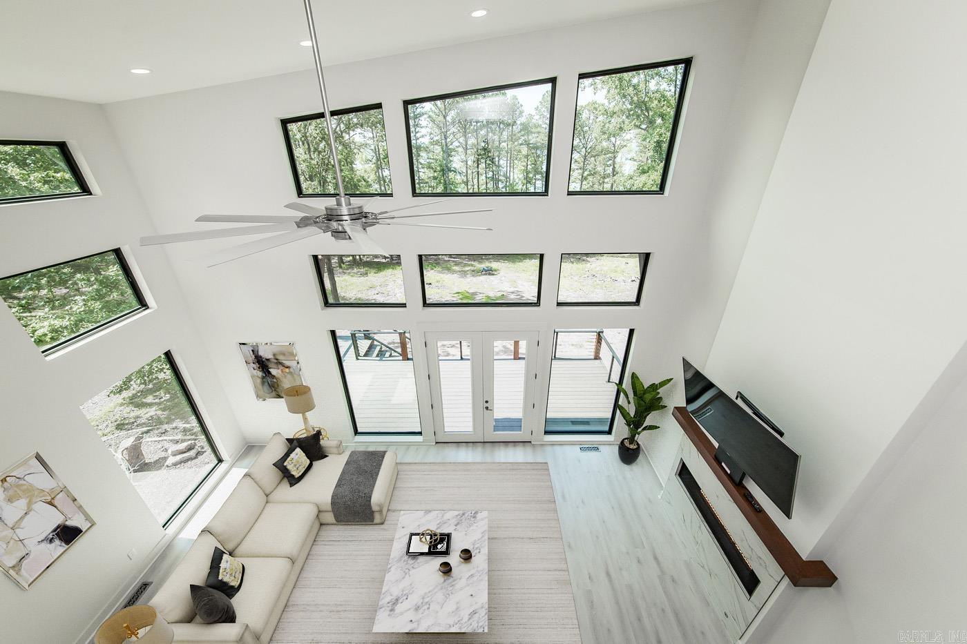 ENCHANTED PENINSULA - Residential