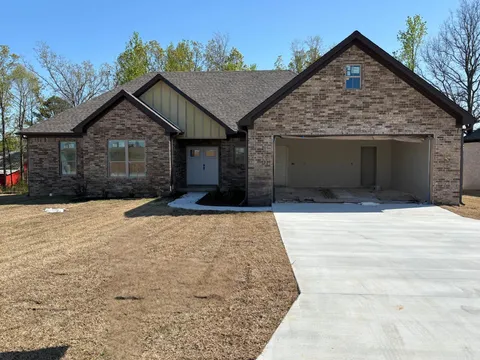MLS: 25013367