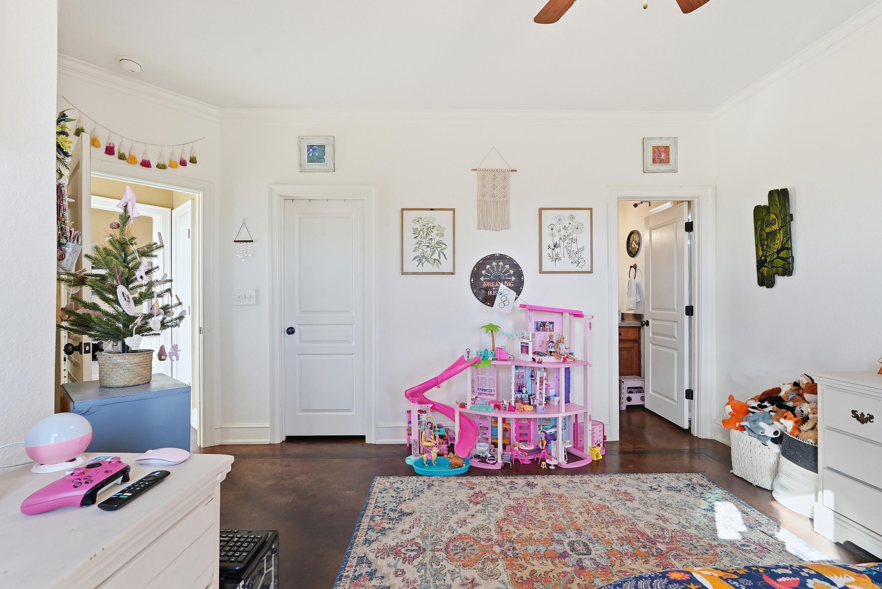 MILL CREEK EST - Residential