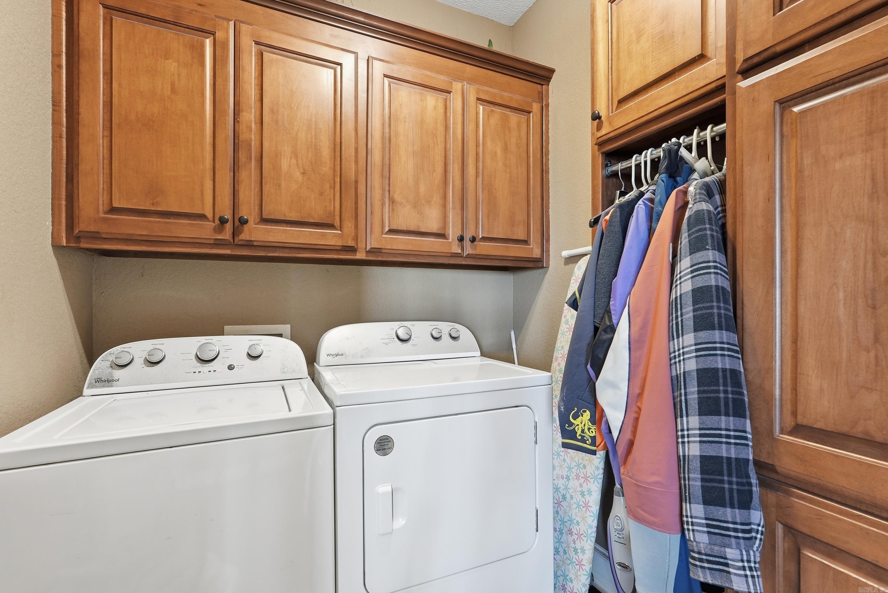 MILL CREEK EST - Residential