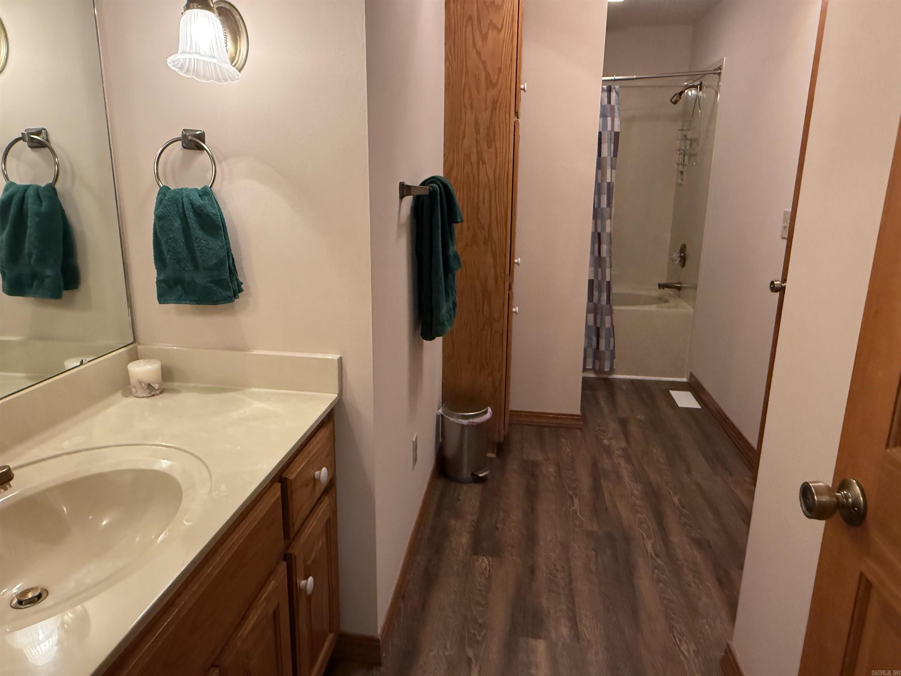 CASTLE RIDGE - Residential