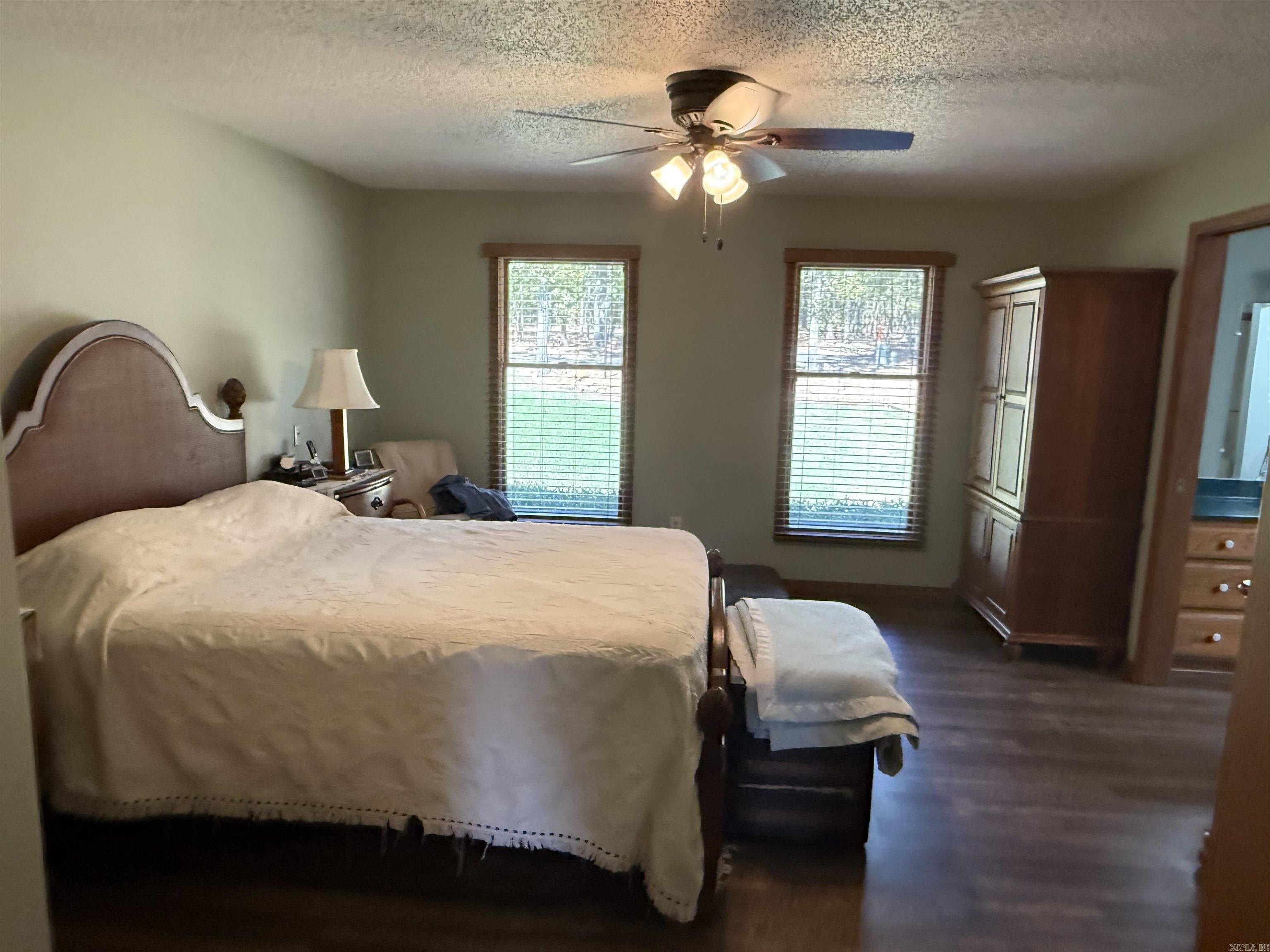 CASTLE RIDGE - Residential
