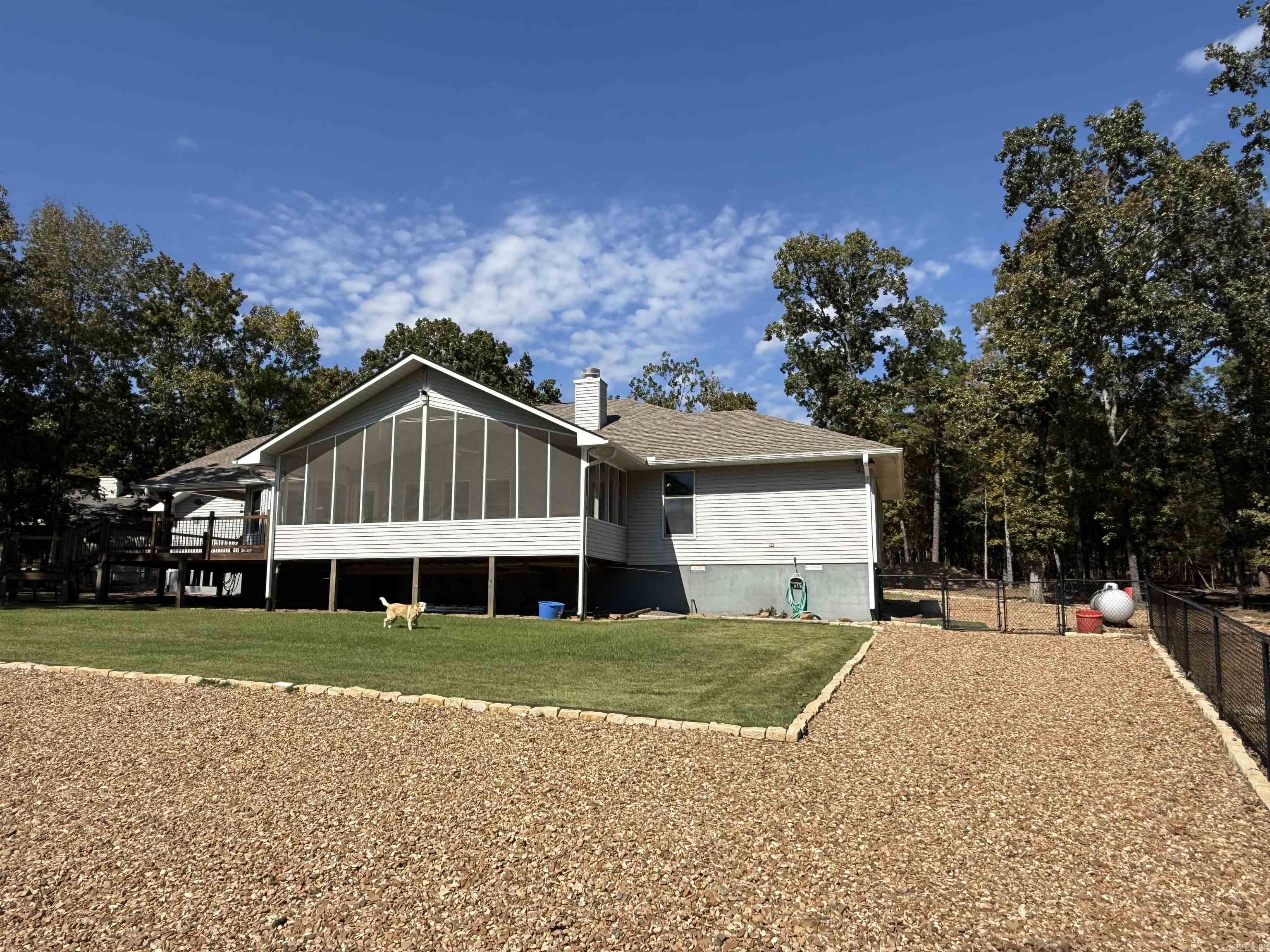 CASTLE RIDGE - Residential