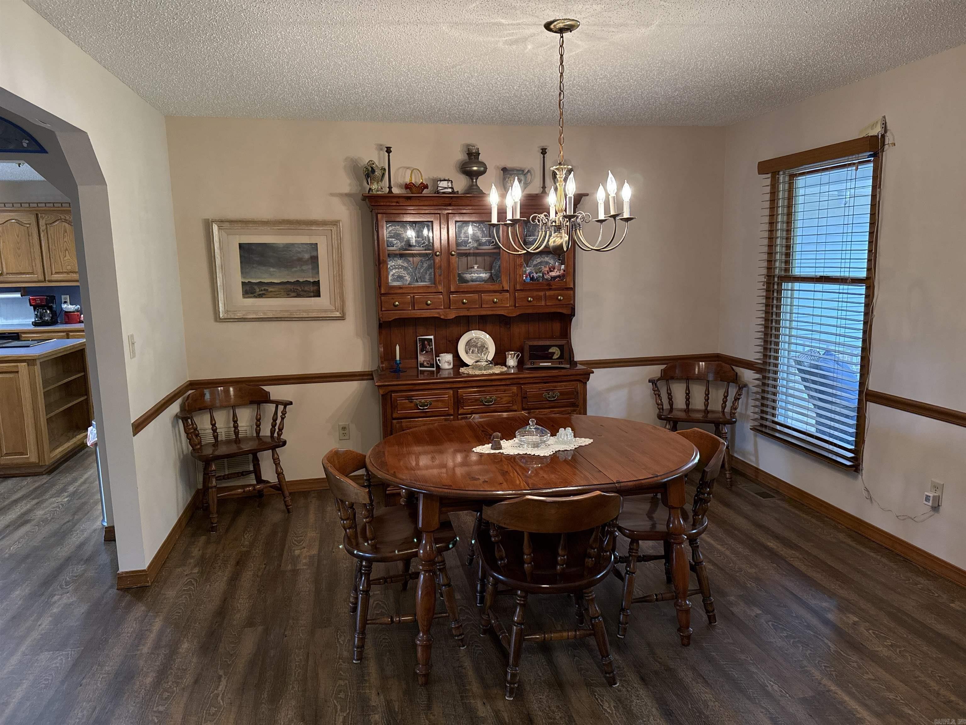 CASTLE RIDGE - Residential
