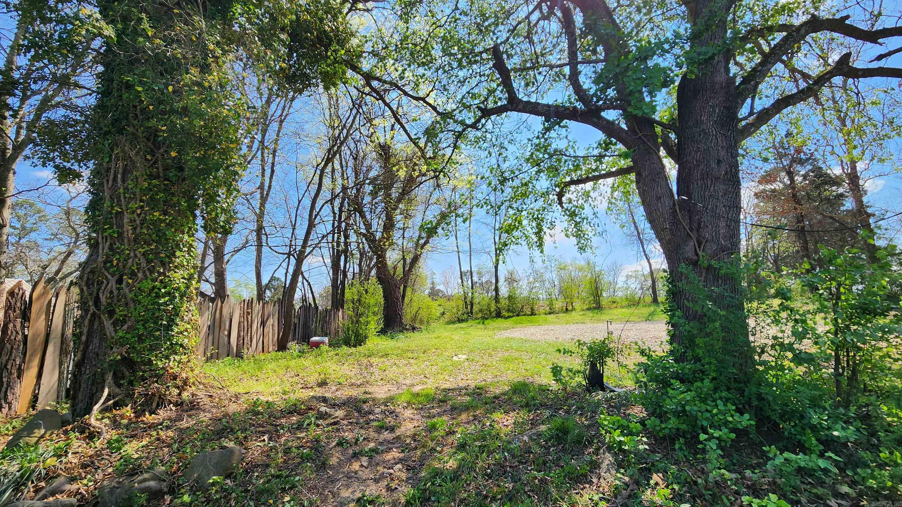 Metes & Bounds - Land