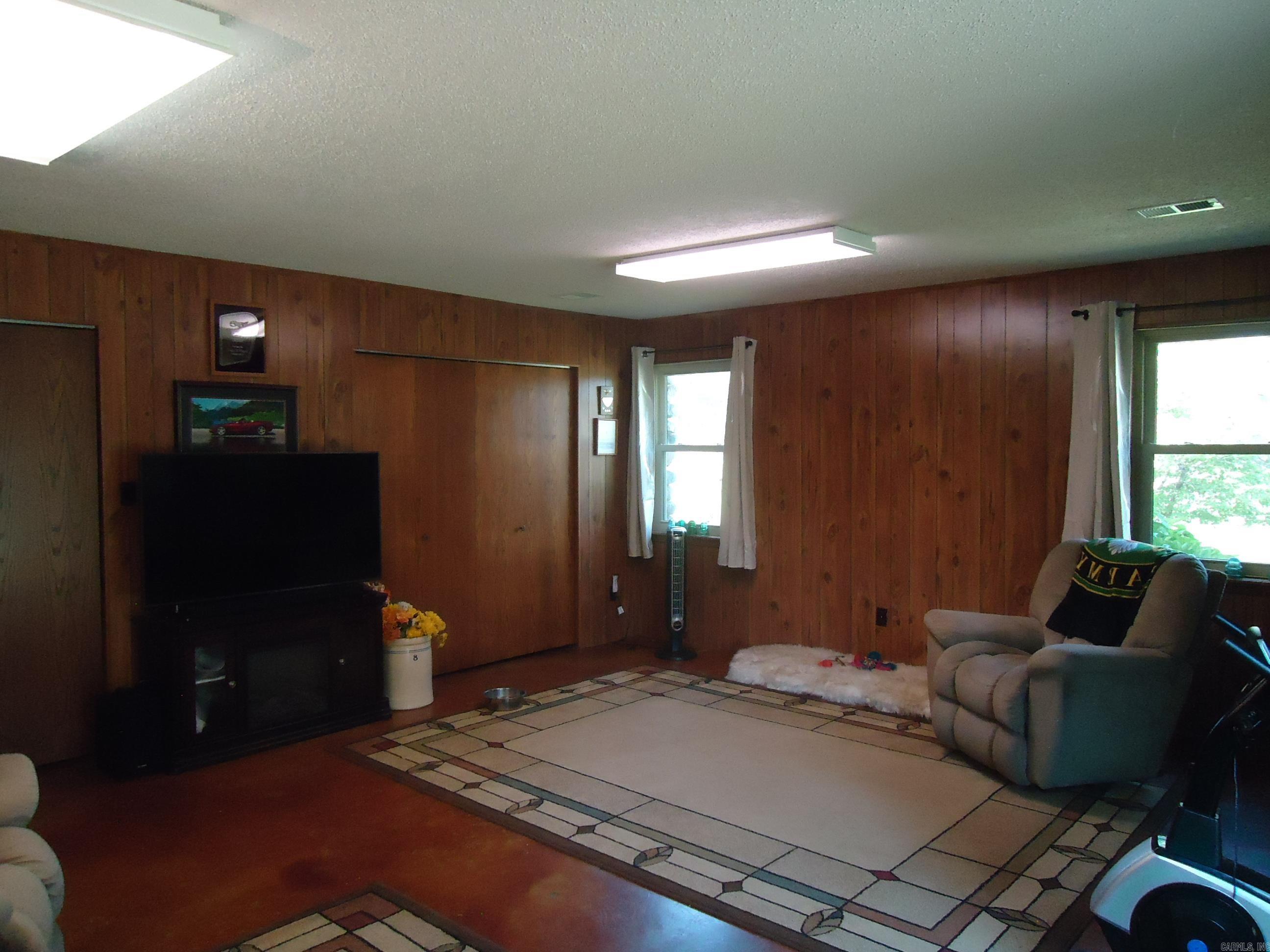 NORTH MOORE ESTATES - Residential