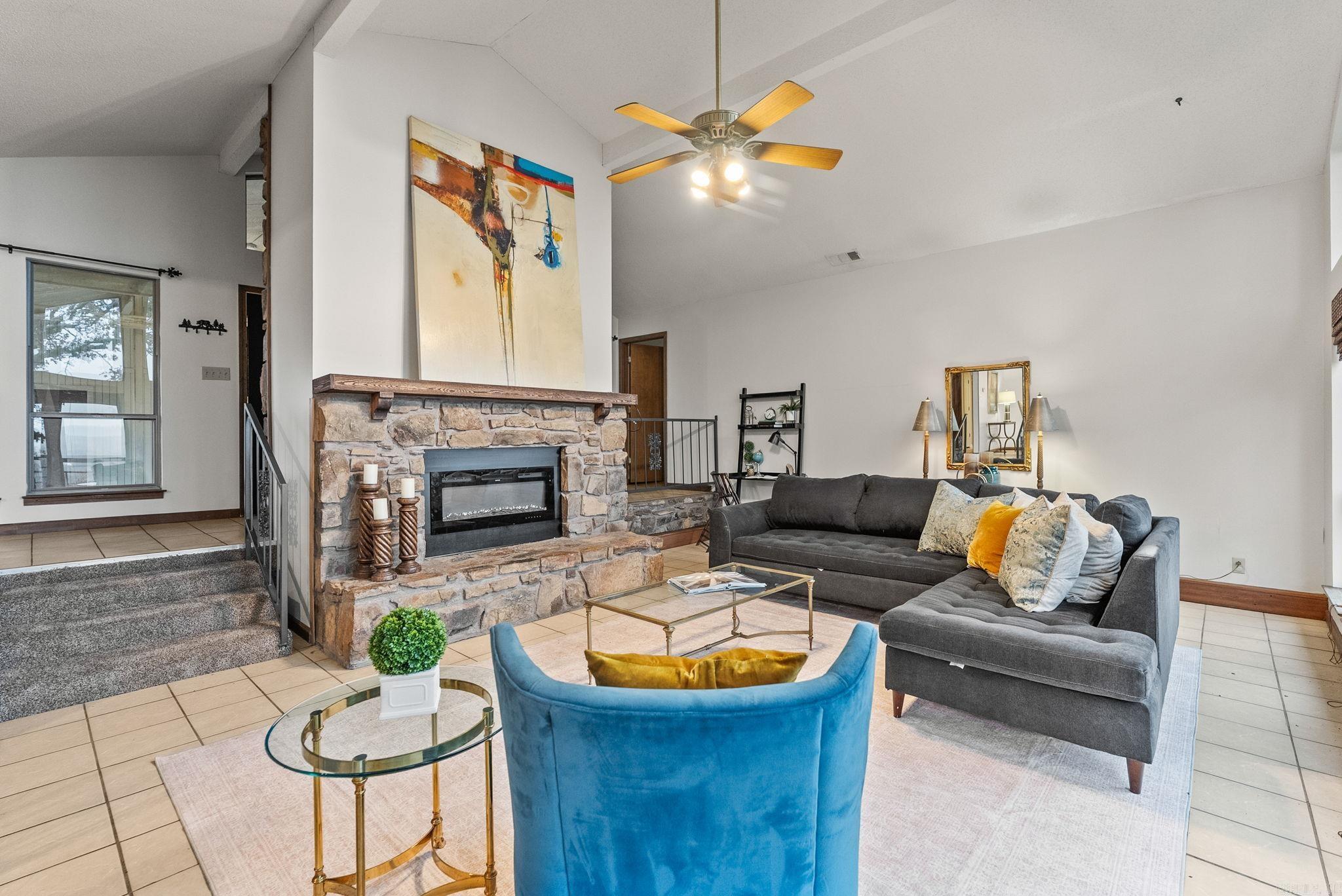 QUAIL VALLEY ESTS - Residential