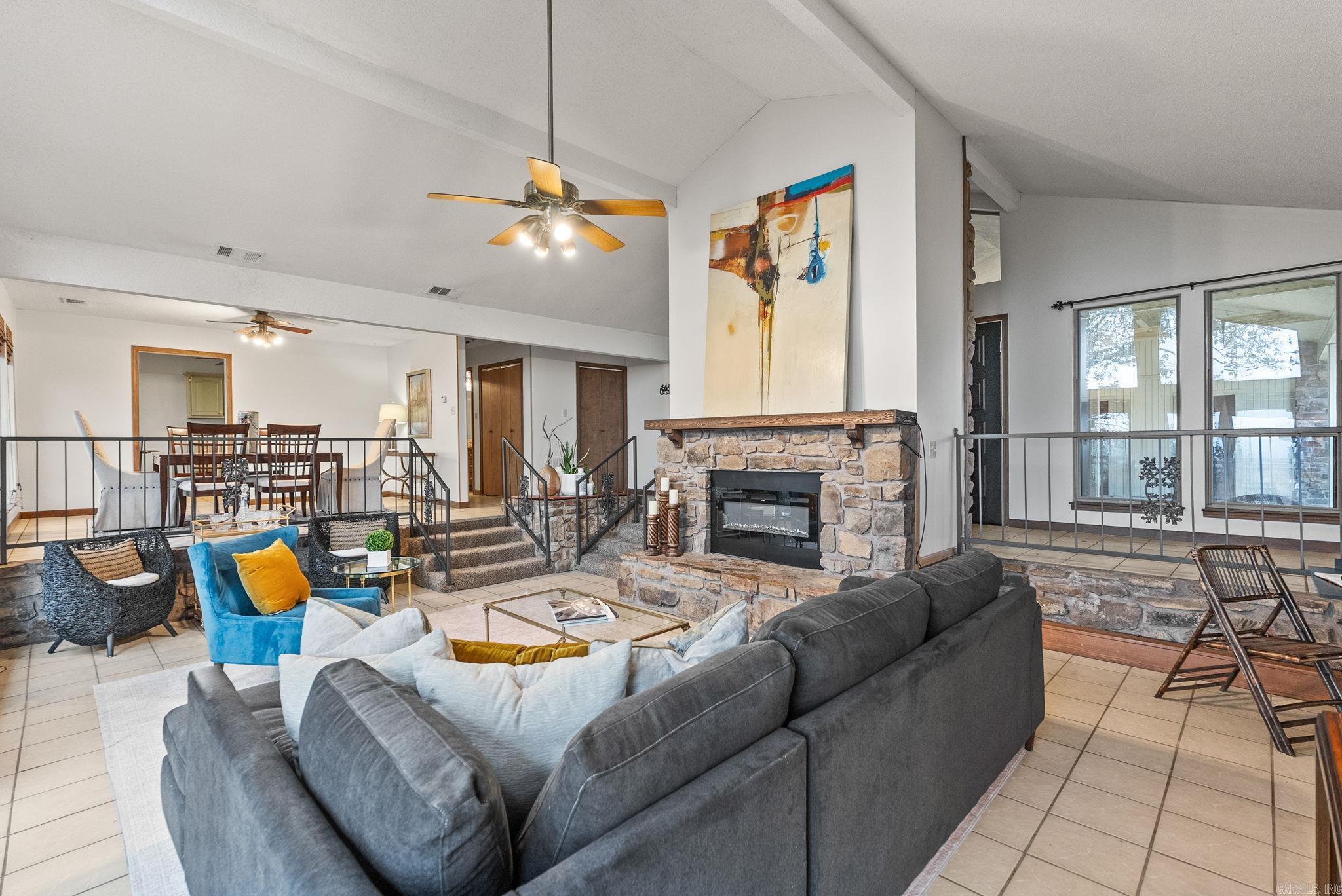 QUAIL VALLEY ESTS - Residential