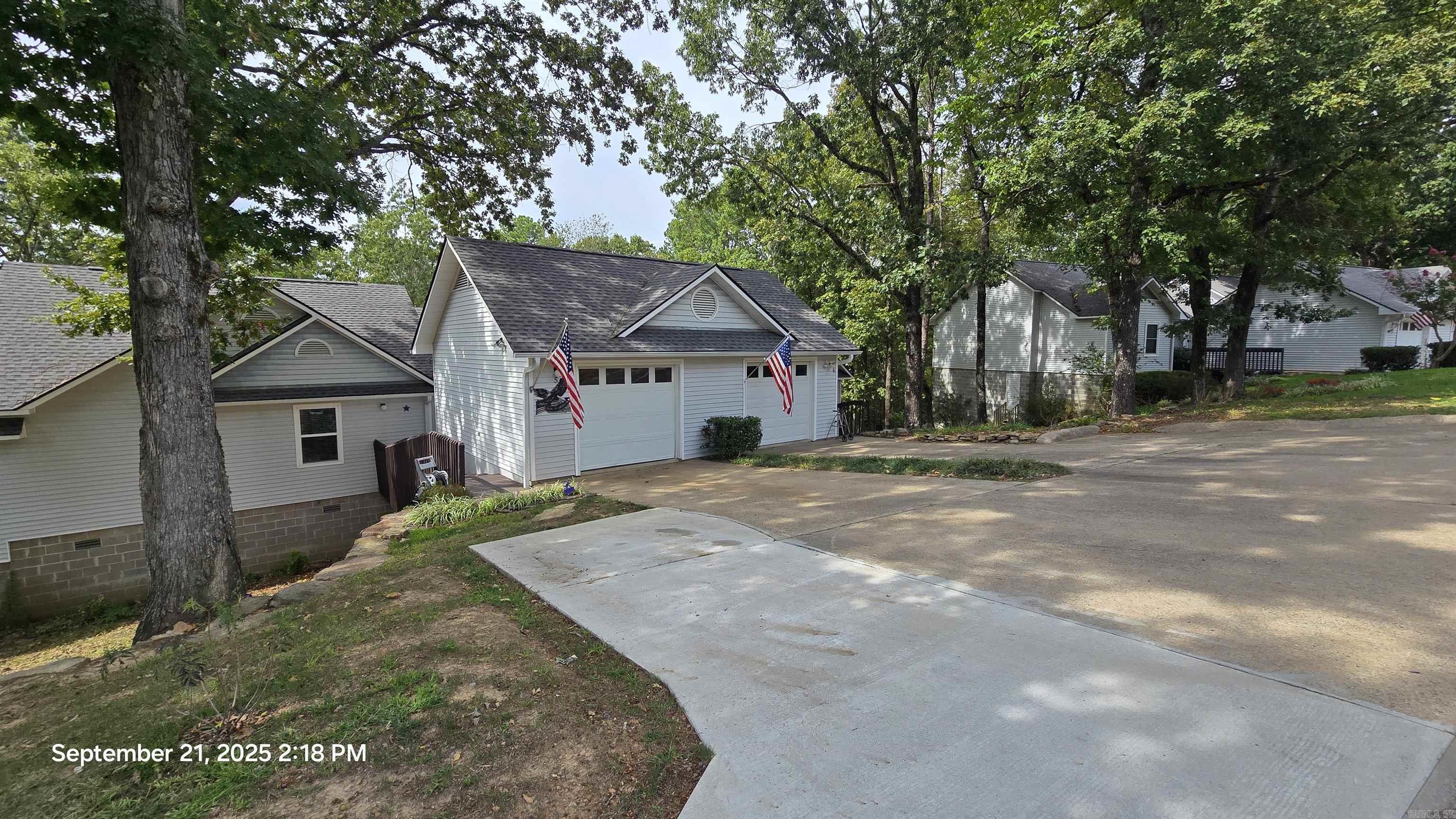 Brentwood Townhouse - Residential