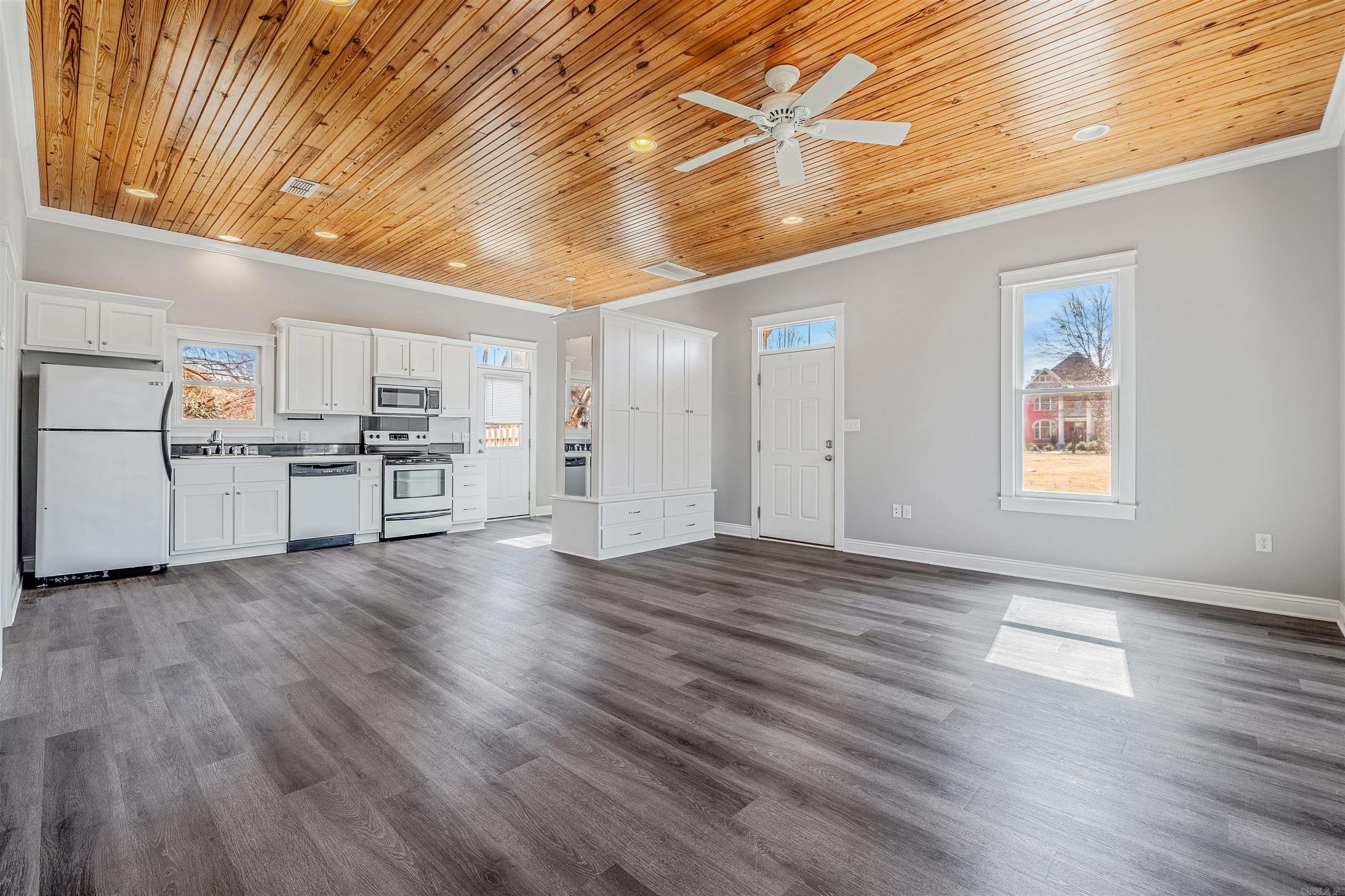 CLENDENNIN - Residential