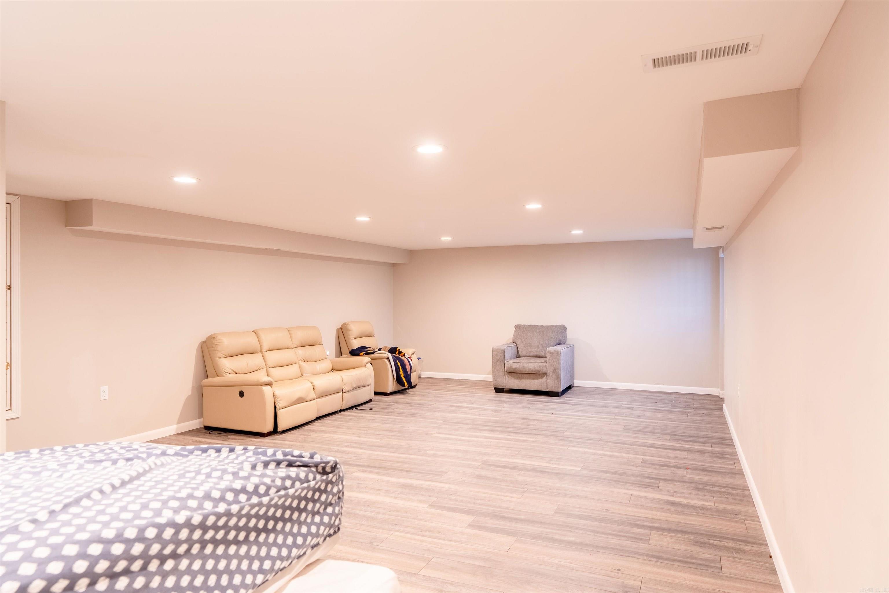 NARRA WOODS - Residential