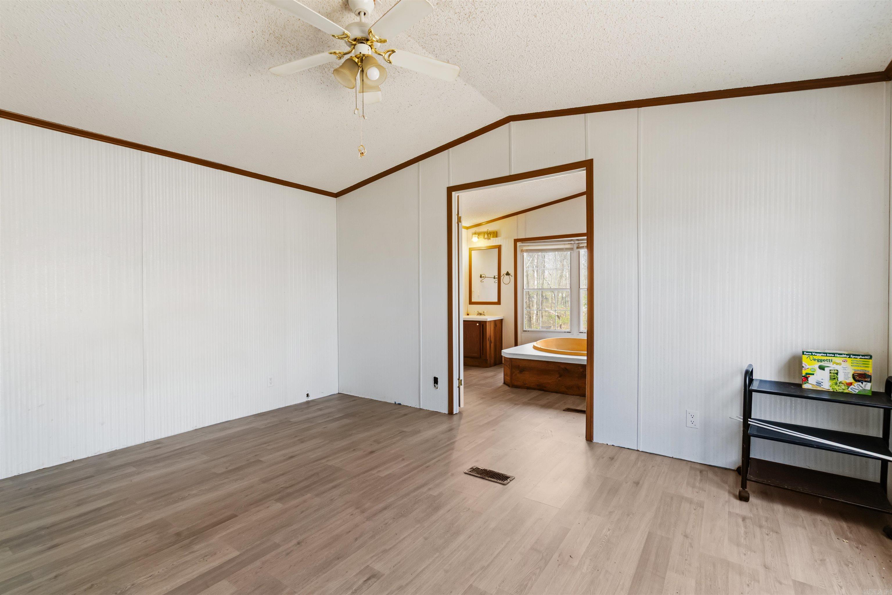 BACKBONE ESTATES - Residential