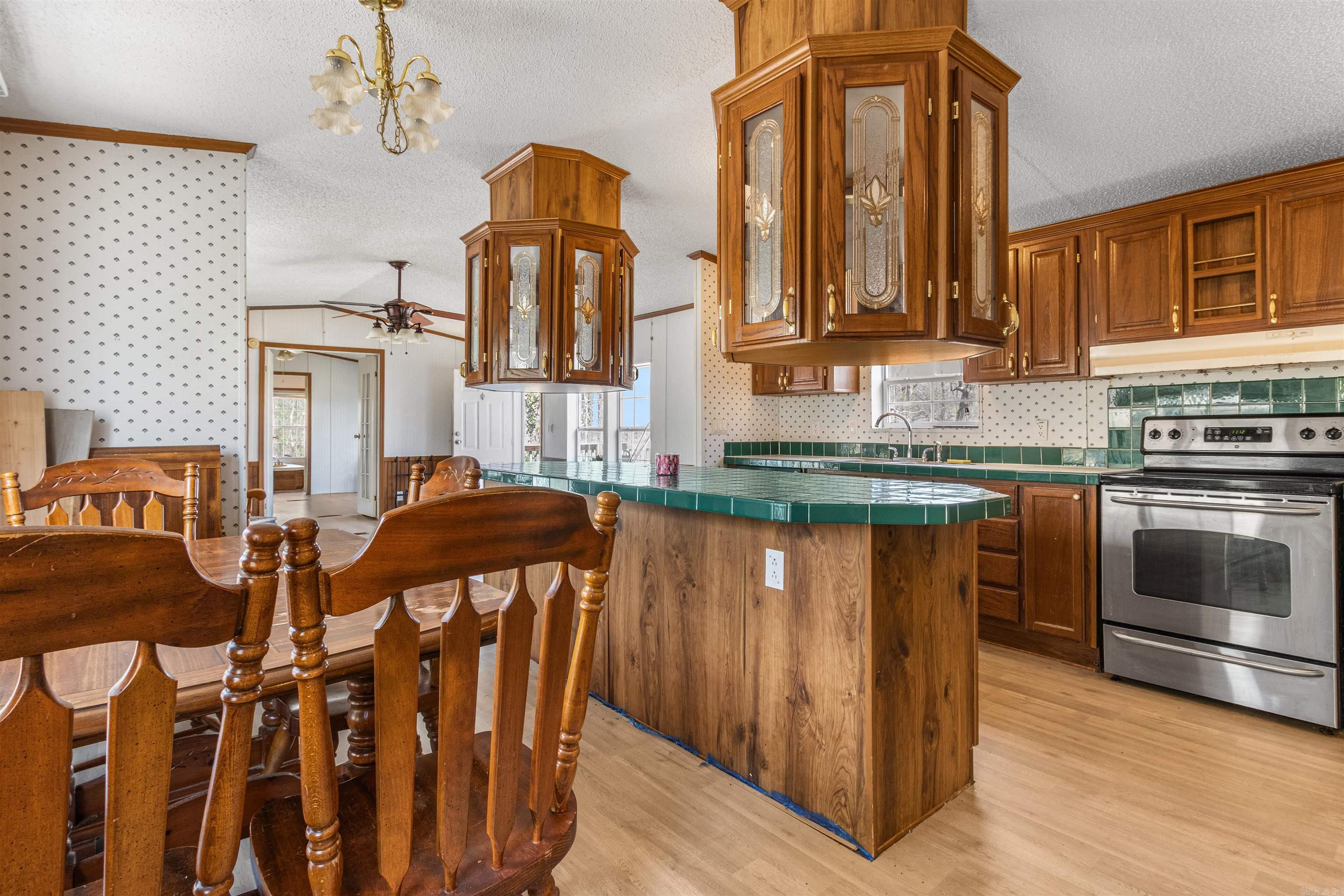 BACKBONE ESTATES - Residential