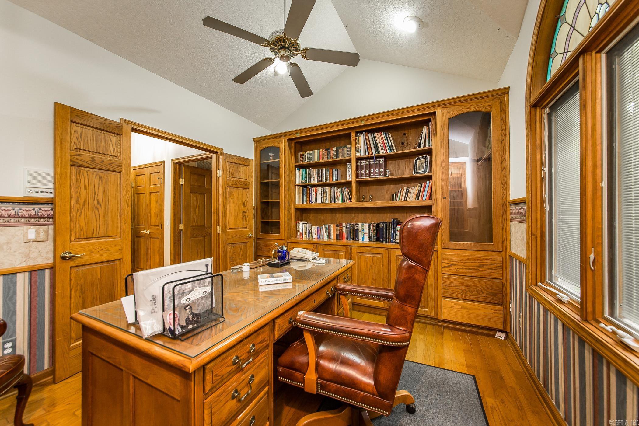 Oak Ridge - Residential