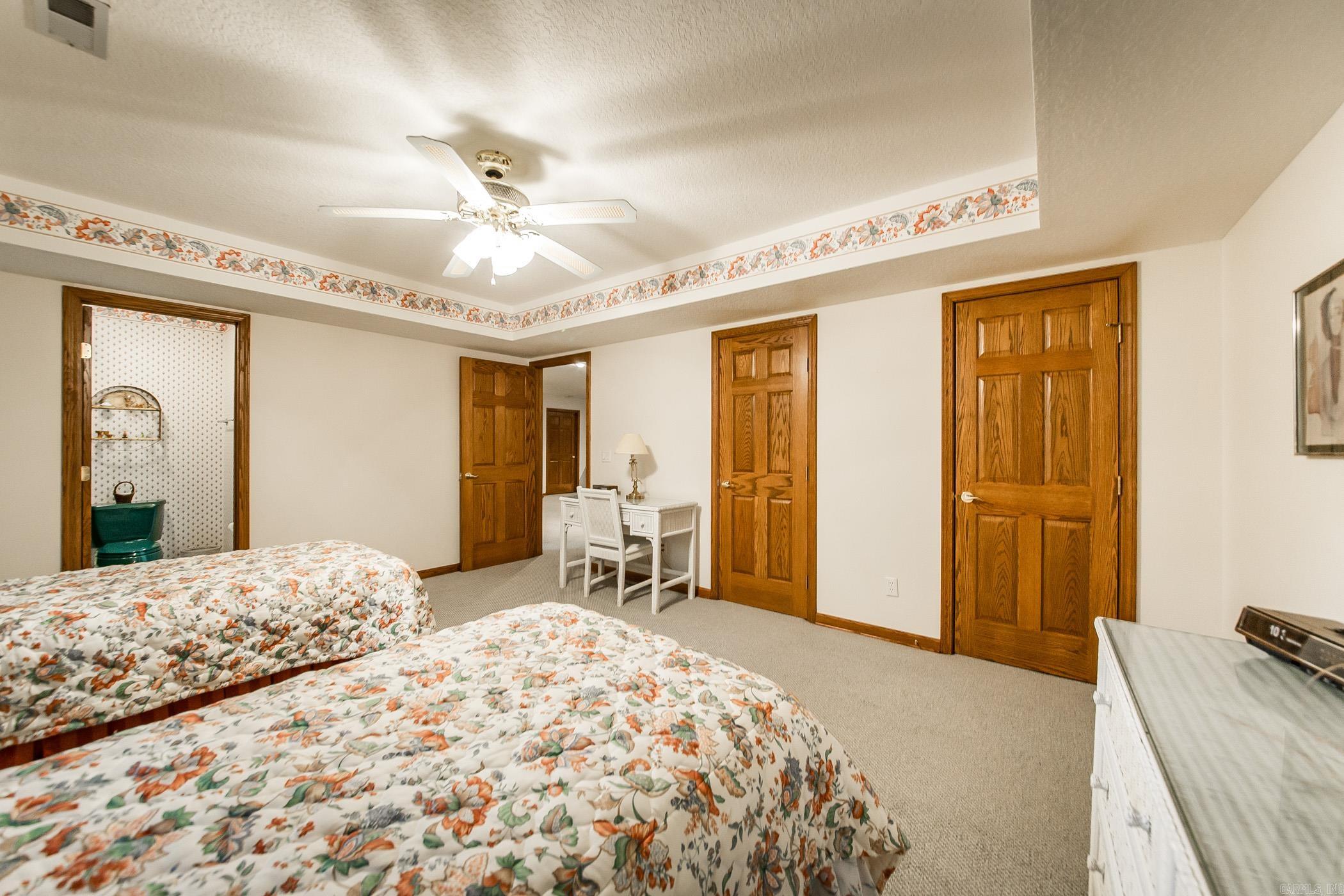 Oak Ridge - Residential
