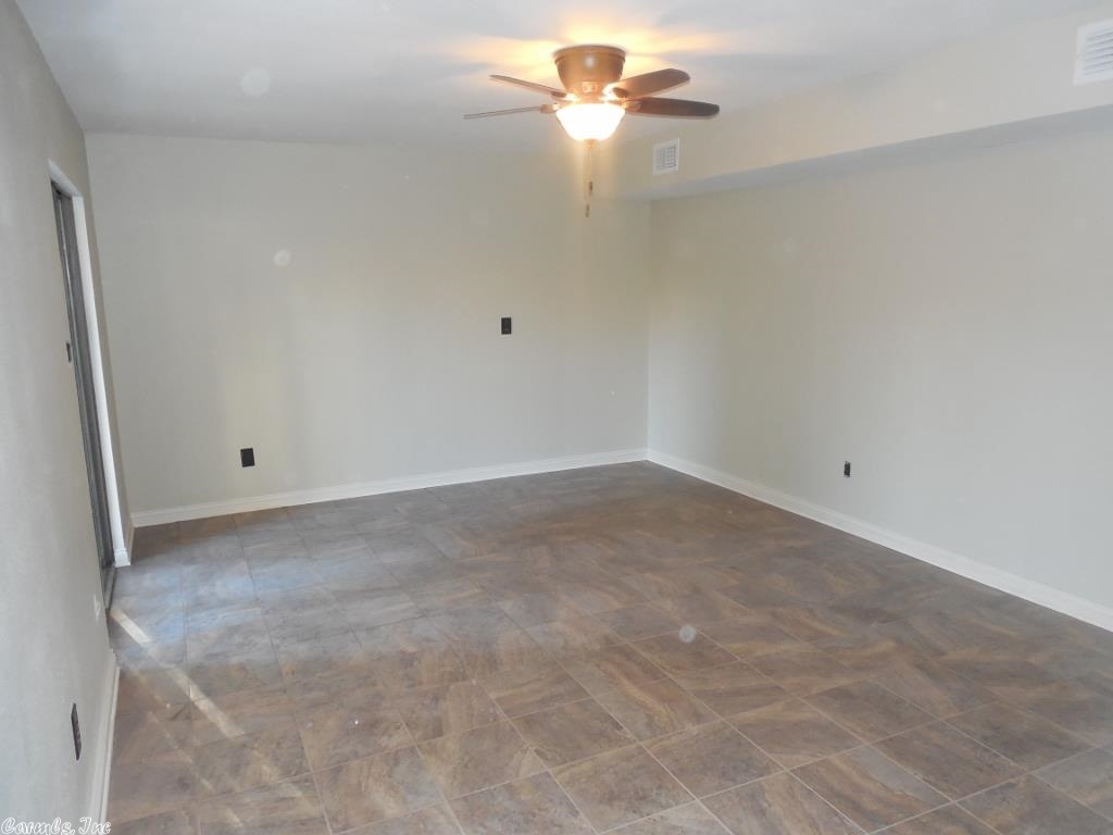 STONEWALL - Residential